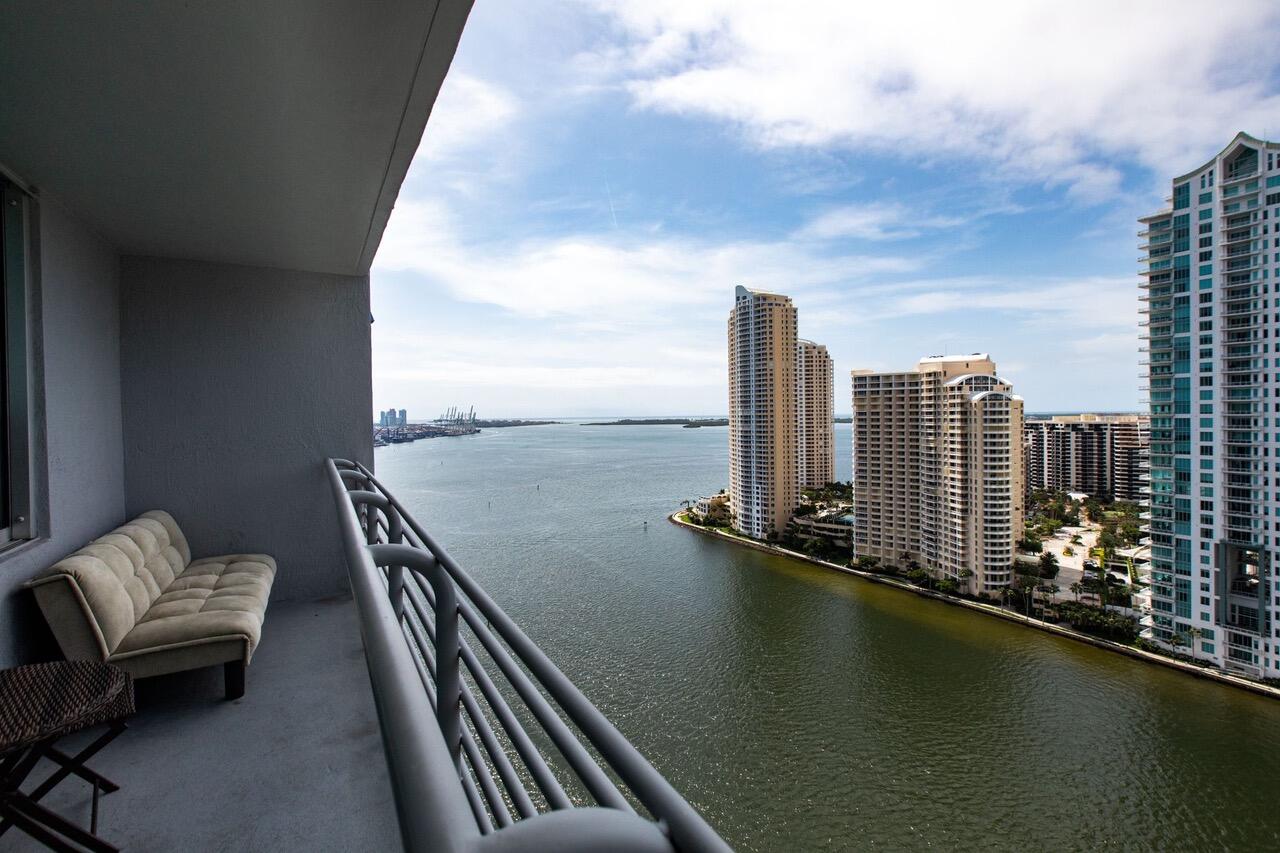 325 S Biscayne Boulevard 2617 Property Photo 1