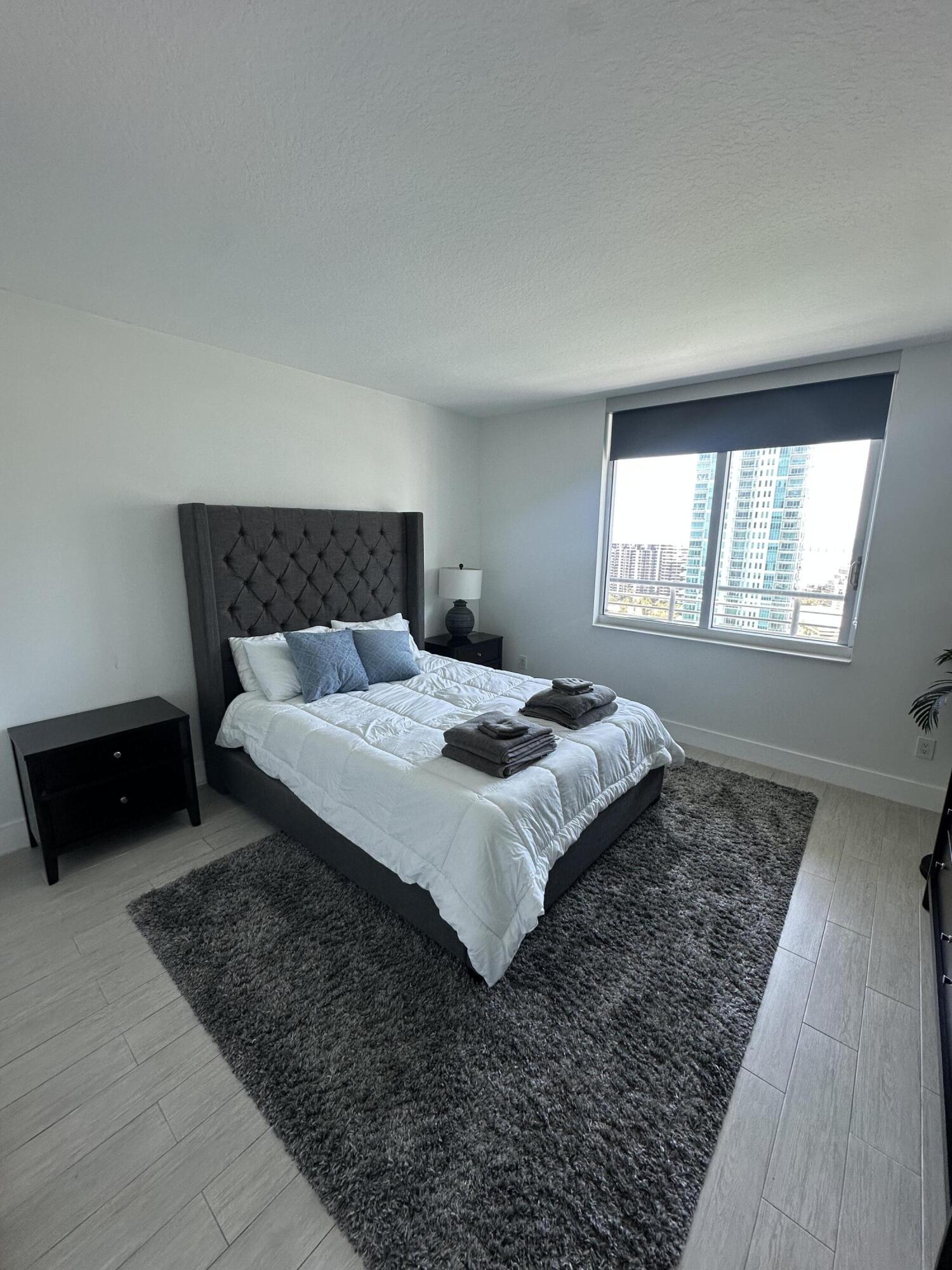 325 S Biscayne Boulevard 2617 Property Photo 9
