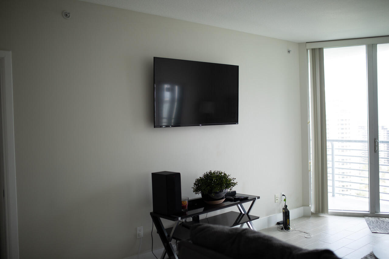 325 S Biscayne Boulevard 2617 Property Photo 15