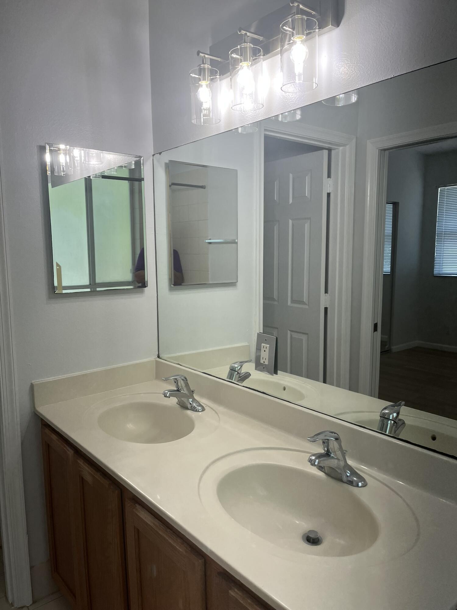 3231 Laurel Ridge Circle Property Photo 14