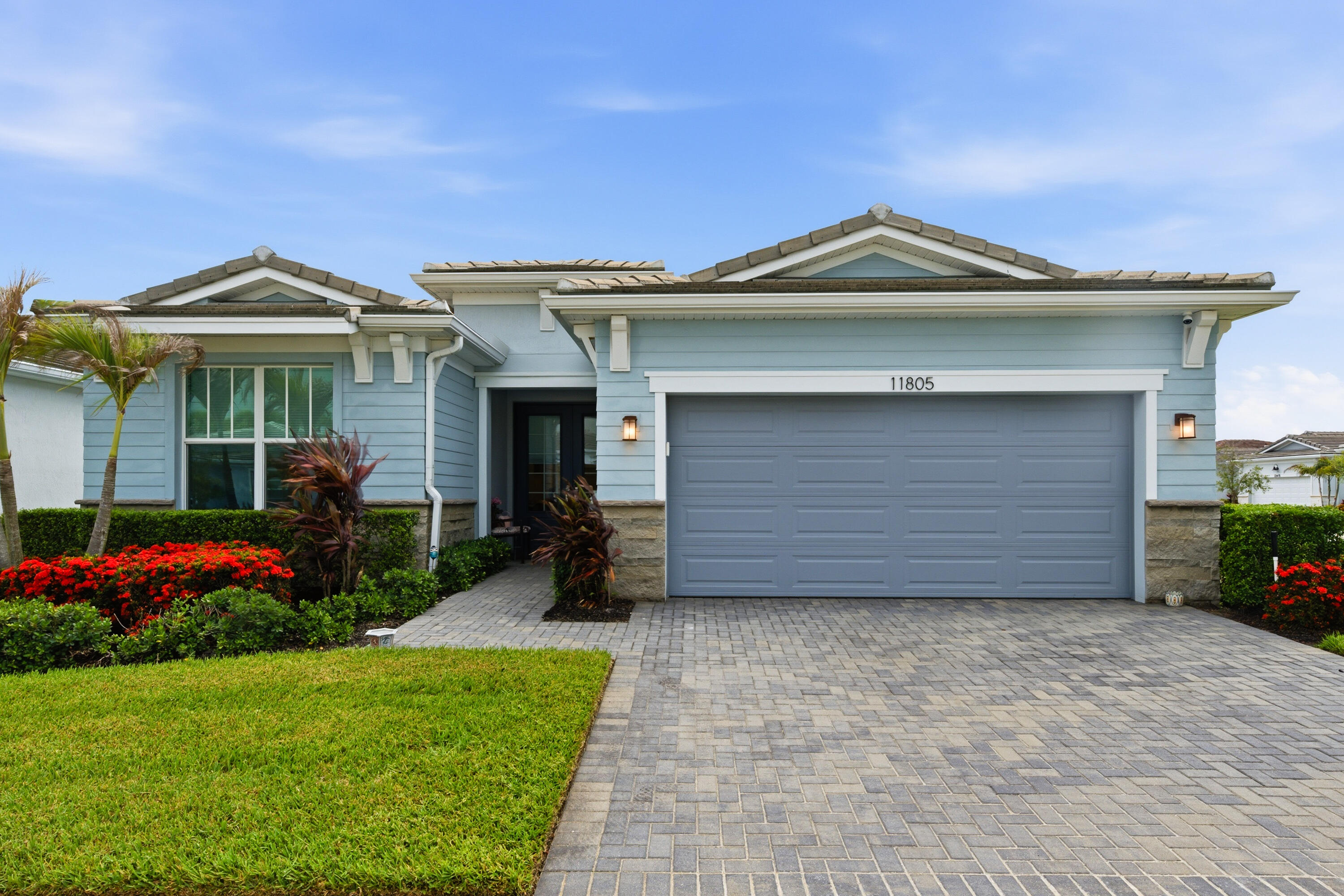 11805 Sw Aquila Way Property Photo 1