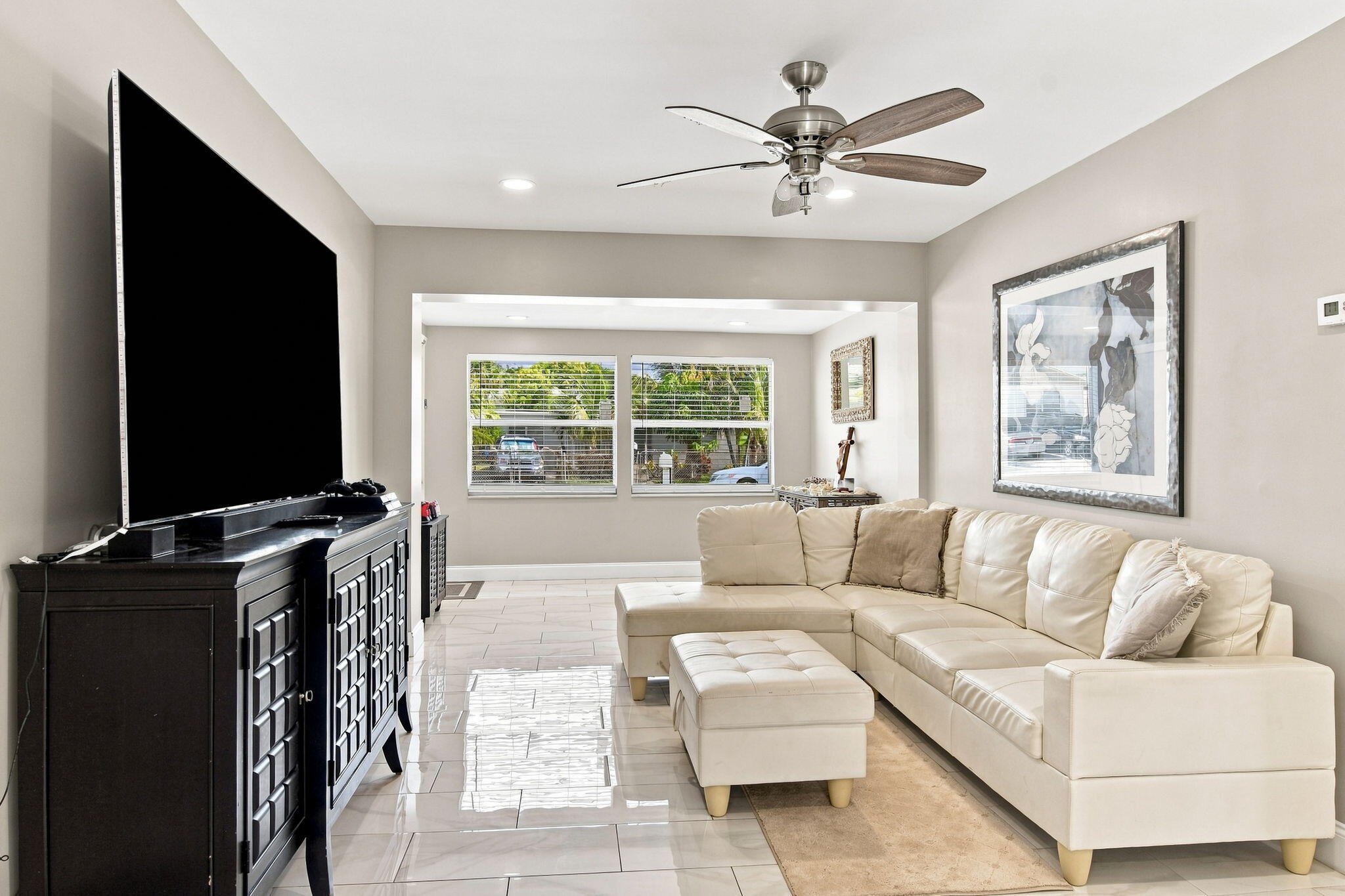 1217 W 32nd Street Property Photo 5