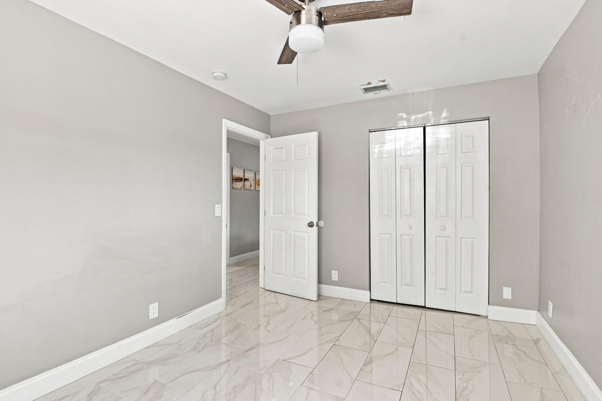 1217 W 32nd Street Property Photo 13
