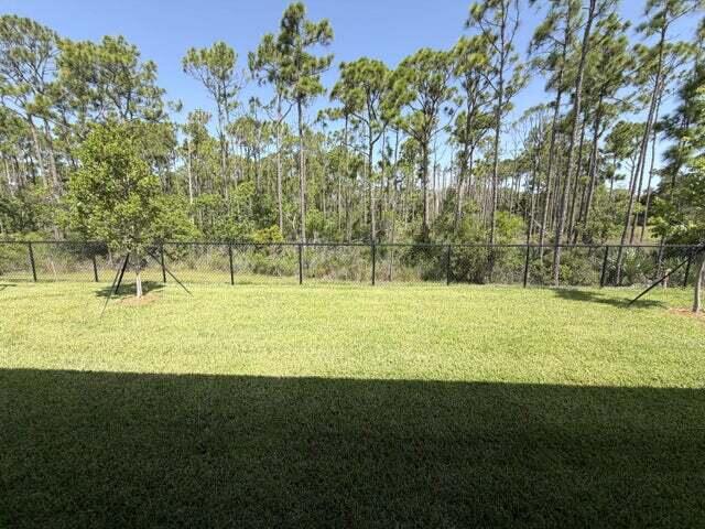 6560 Se Park Trace Drive Property Photo 2