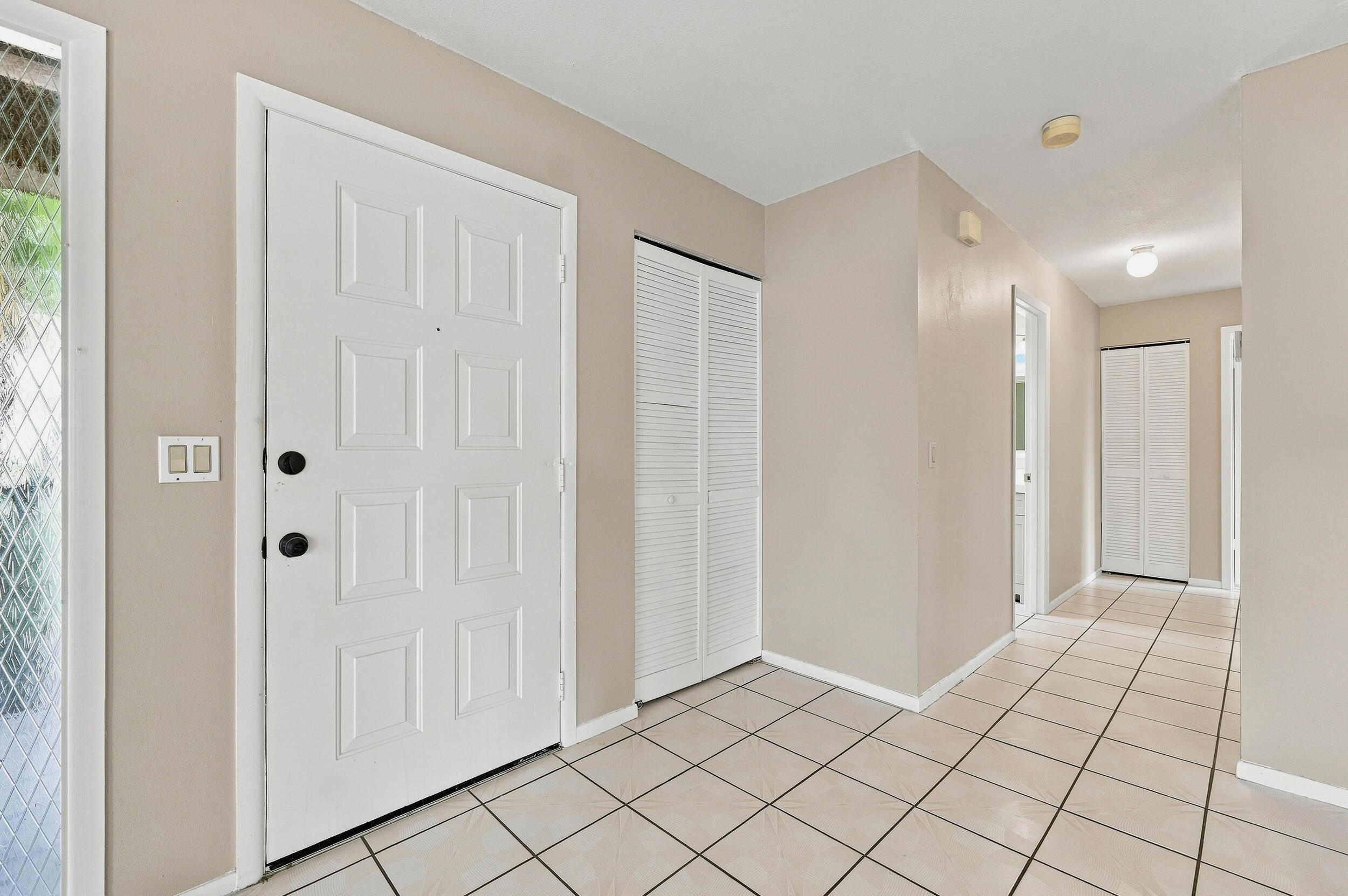 111 Jersey Woods Court Property Photo 6