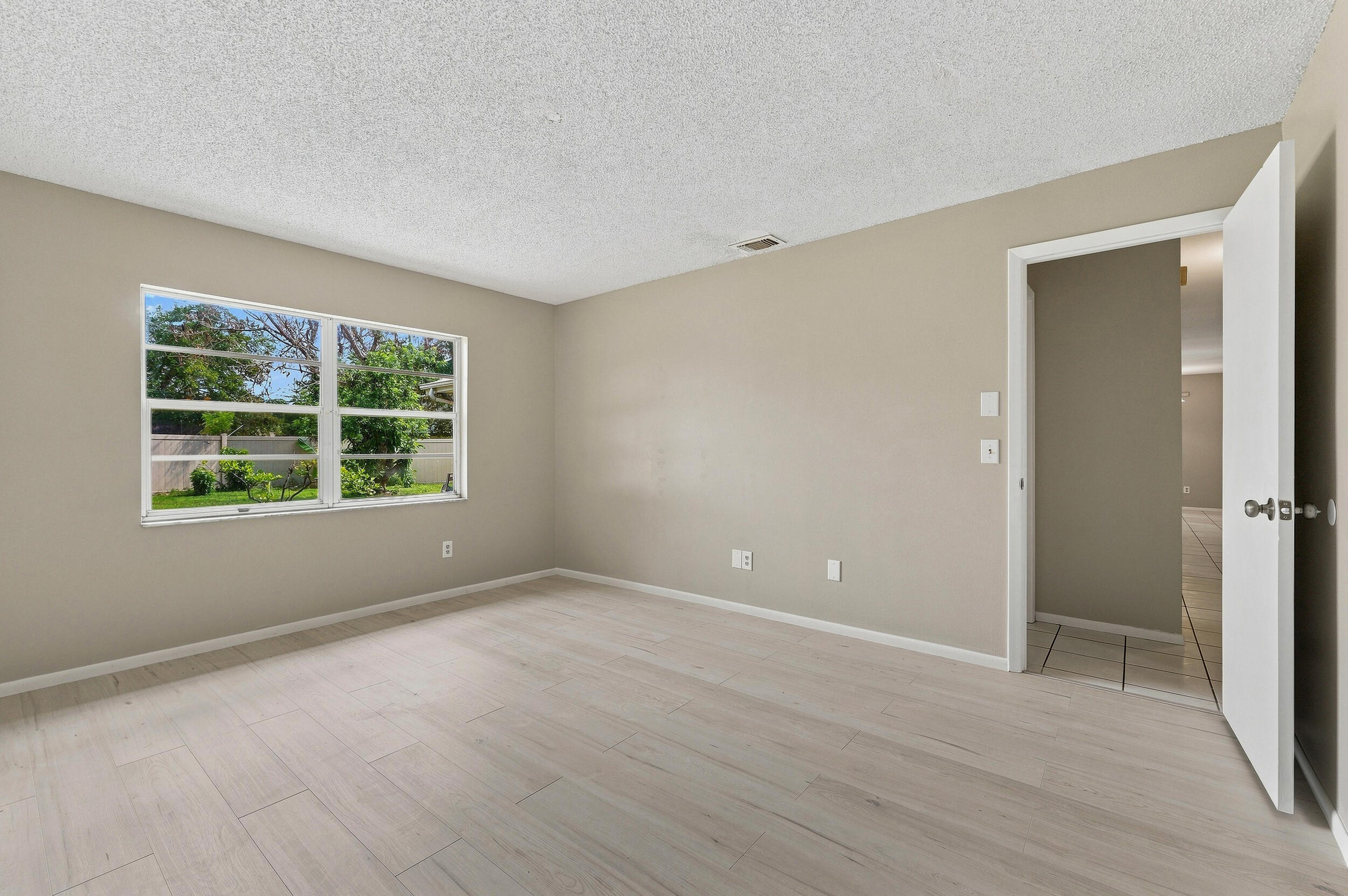 111 Jersey Woods Court Property Photo 24