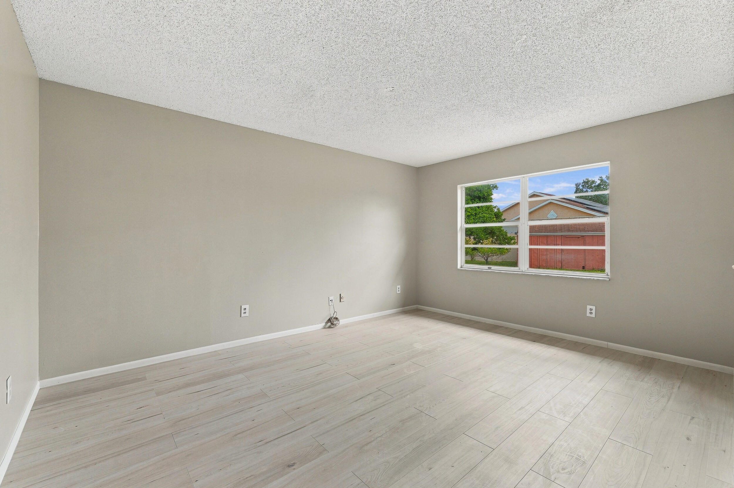 111 Jersey Woods Court Property Photo 26