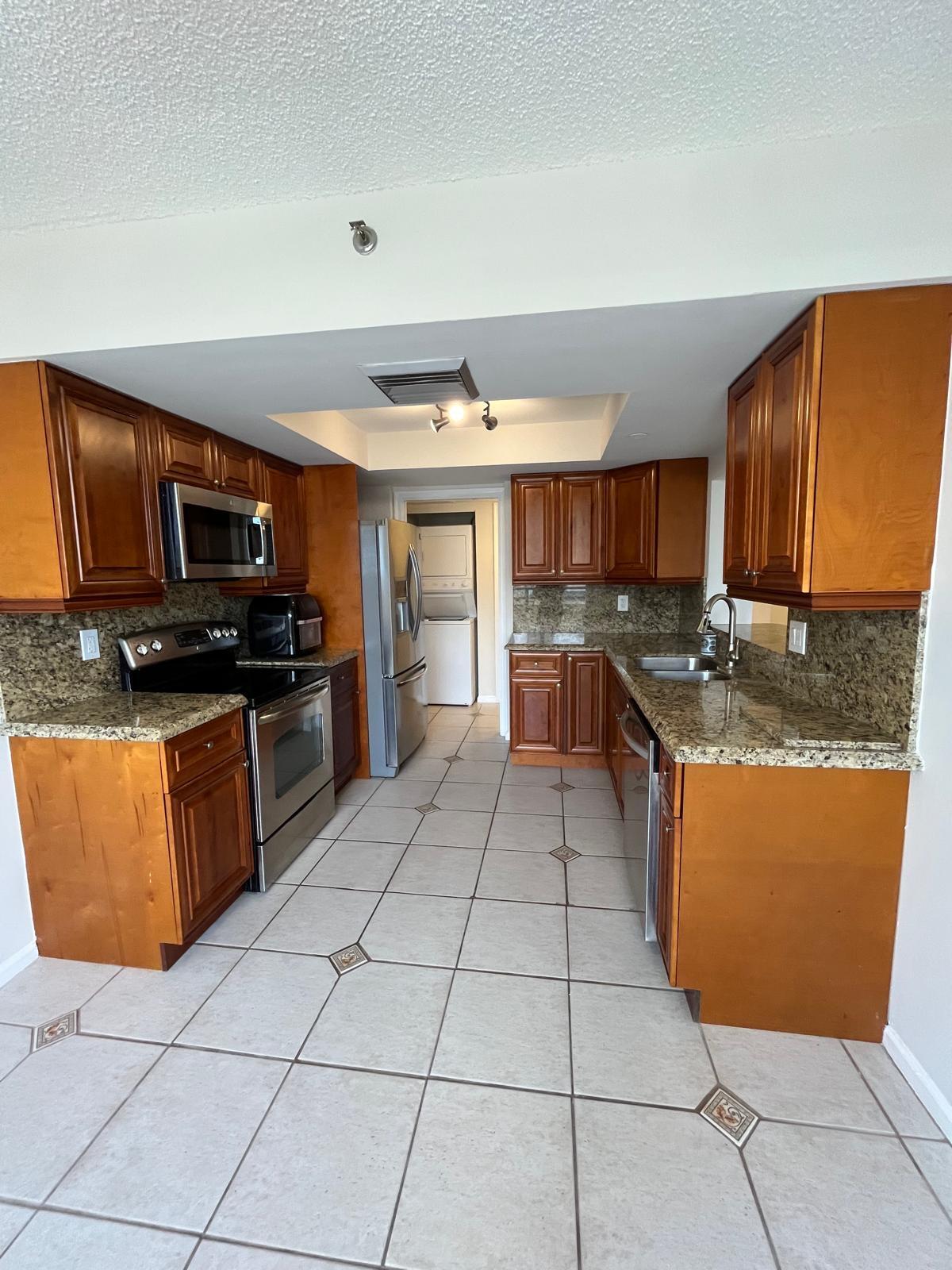 3555 S Ocean Boulevard 411 Property Photo 2
