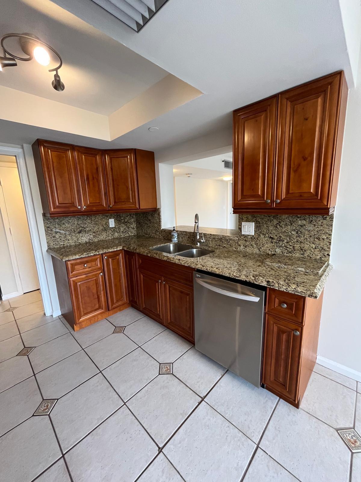 3555 S Ocean Boulevard 411 Property Photo 3