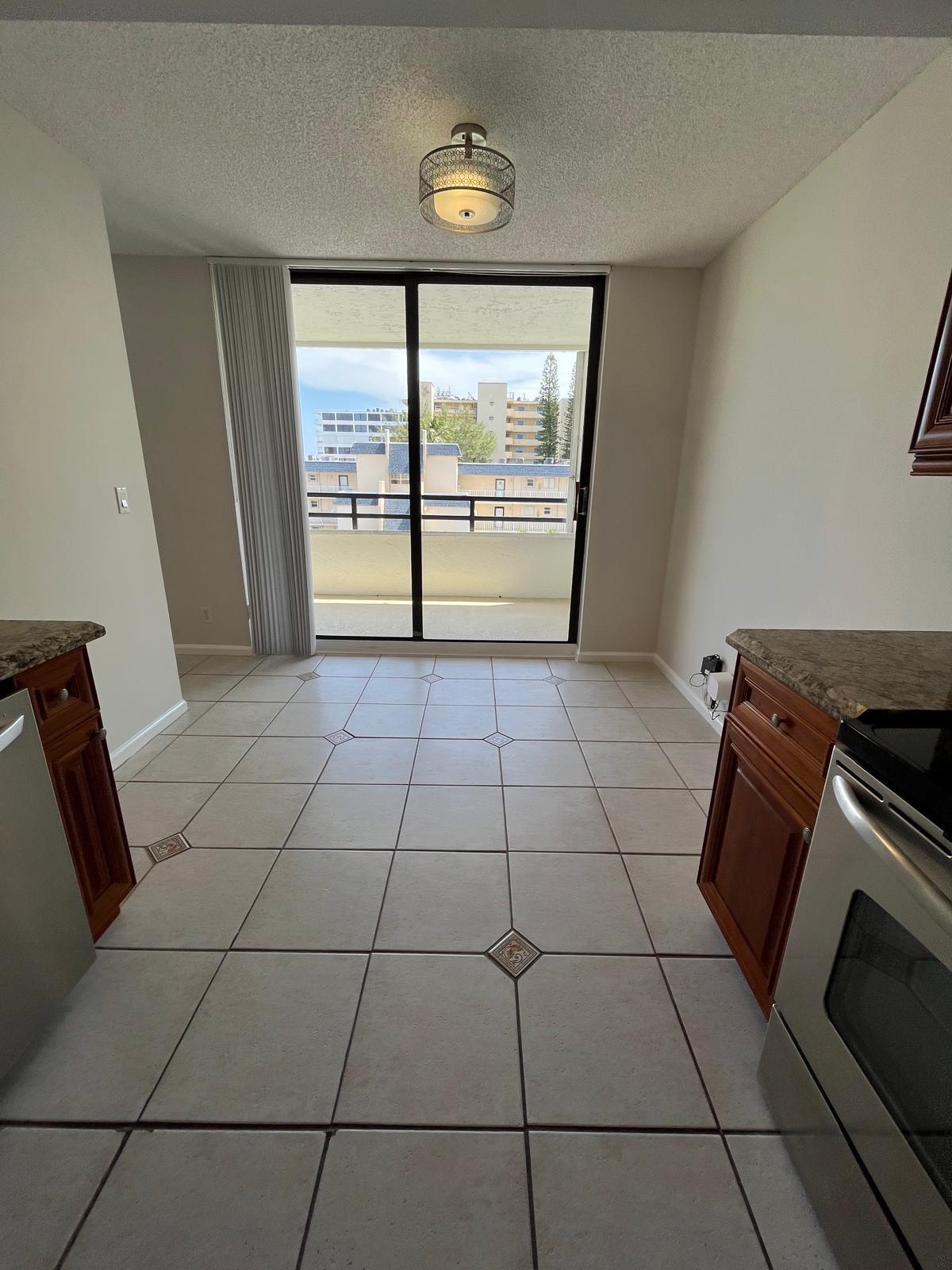3555 S Ocean Boulevard 411 Property Photo 6