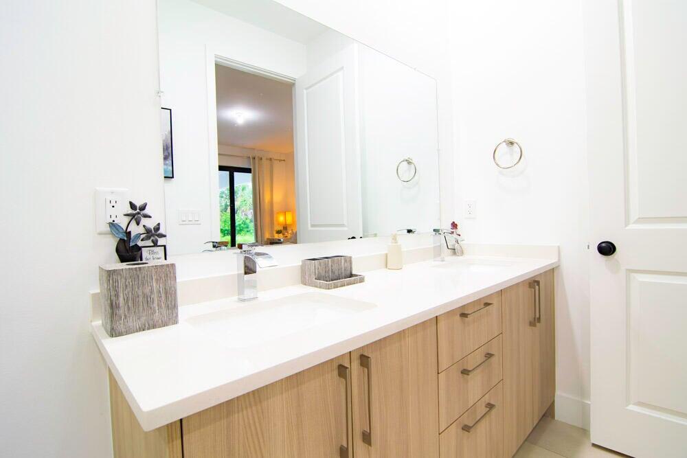 15101 Brainbridge Circle Property Photo 16