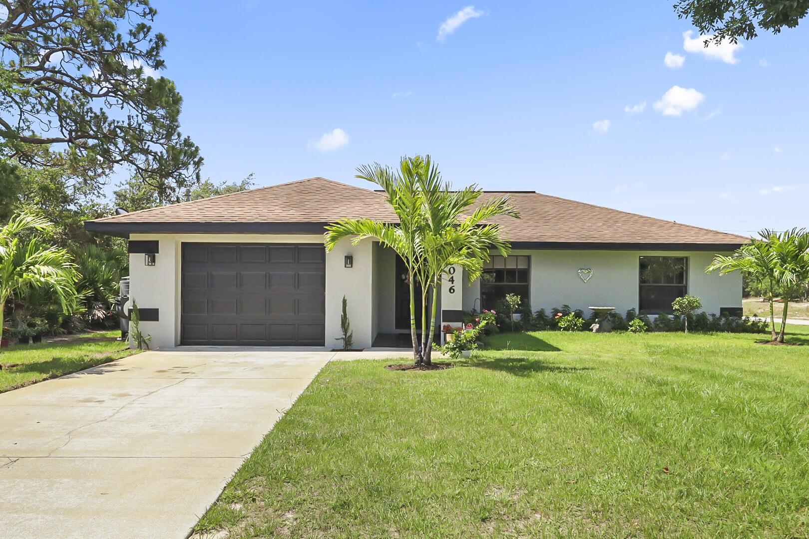 3046 BUTTERCUP Lane Property Photo 1