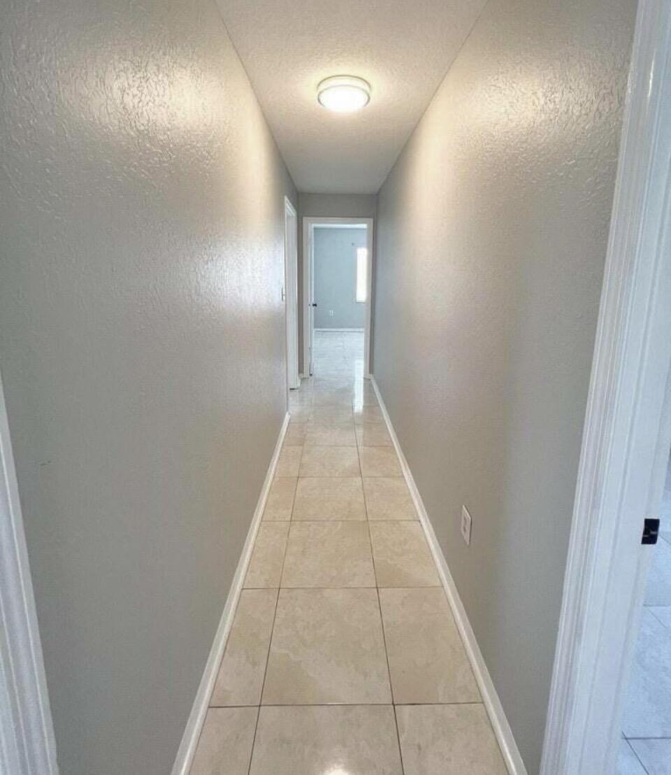 2118 Se Morningside Boulevard Property Photo 5