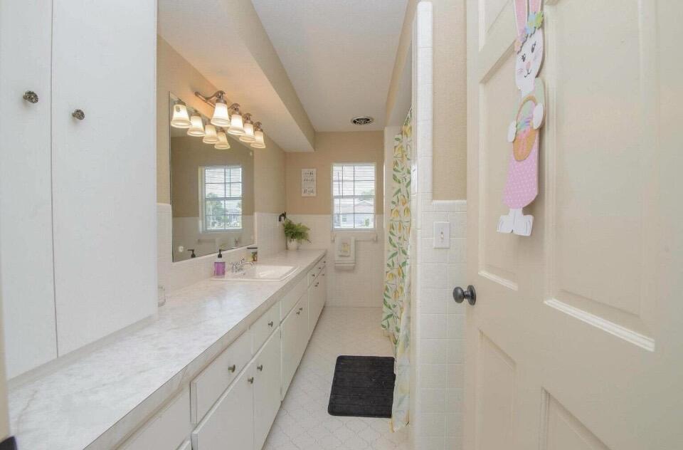 2118 Se Morningside Boulevard Property Photo 10