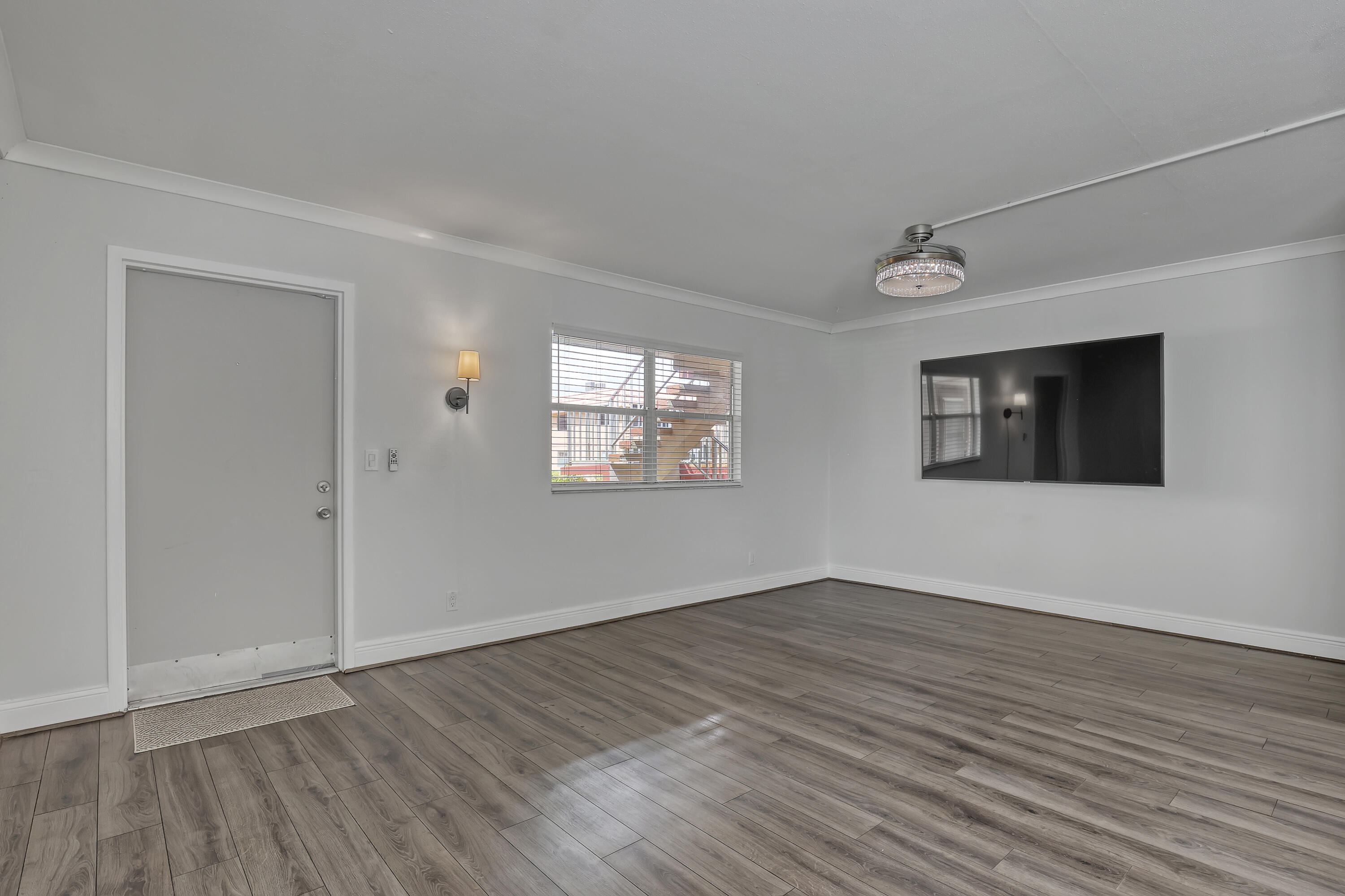 611 Saxony M Park Property Photo 6