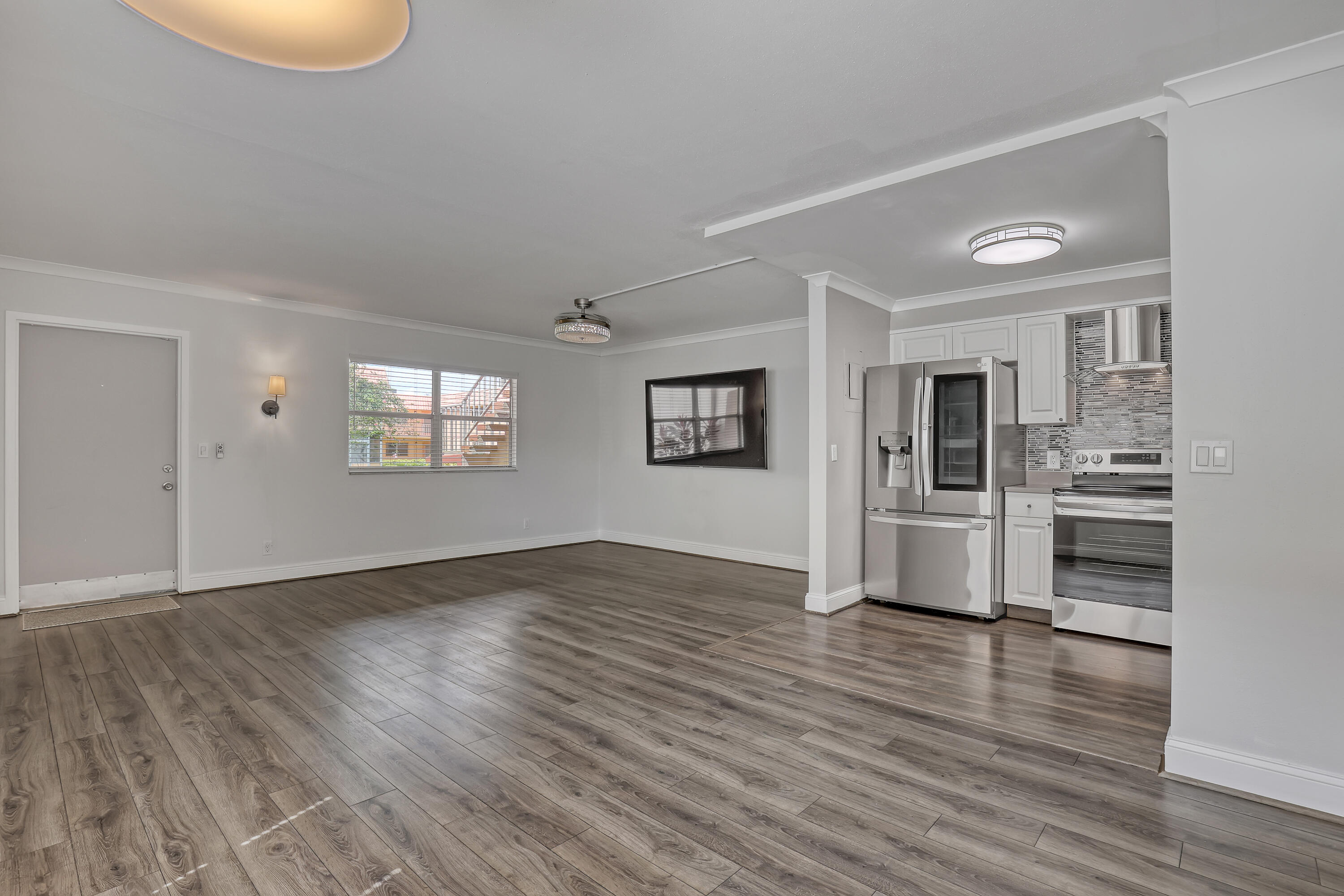 611 Saxony M Park Property Photo 7