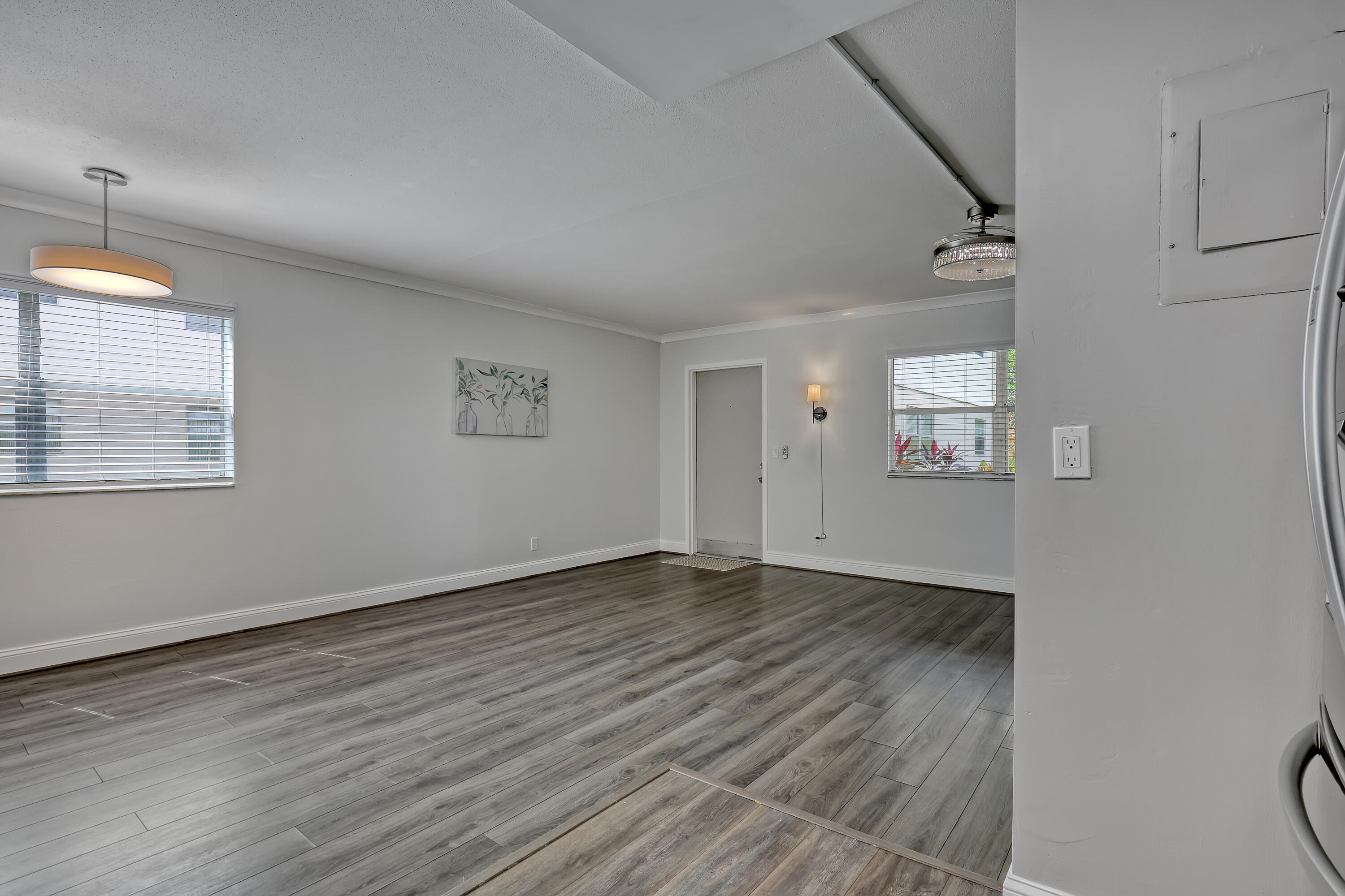 611 Saxony M Park Property Photo 8