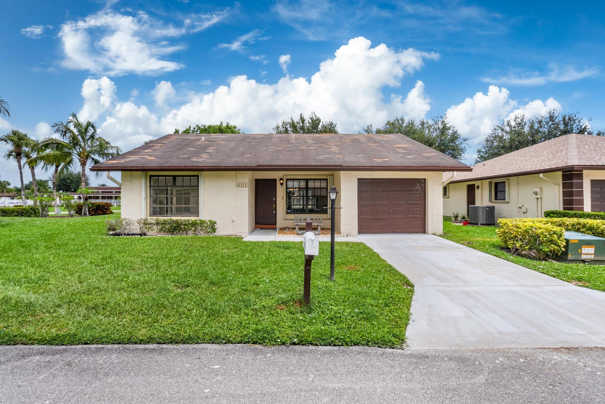 6315 Tall Cypress Circle Property Photo 2