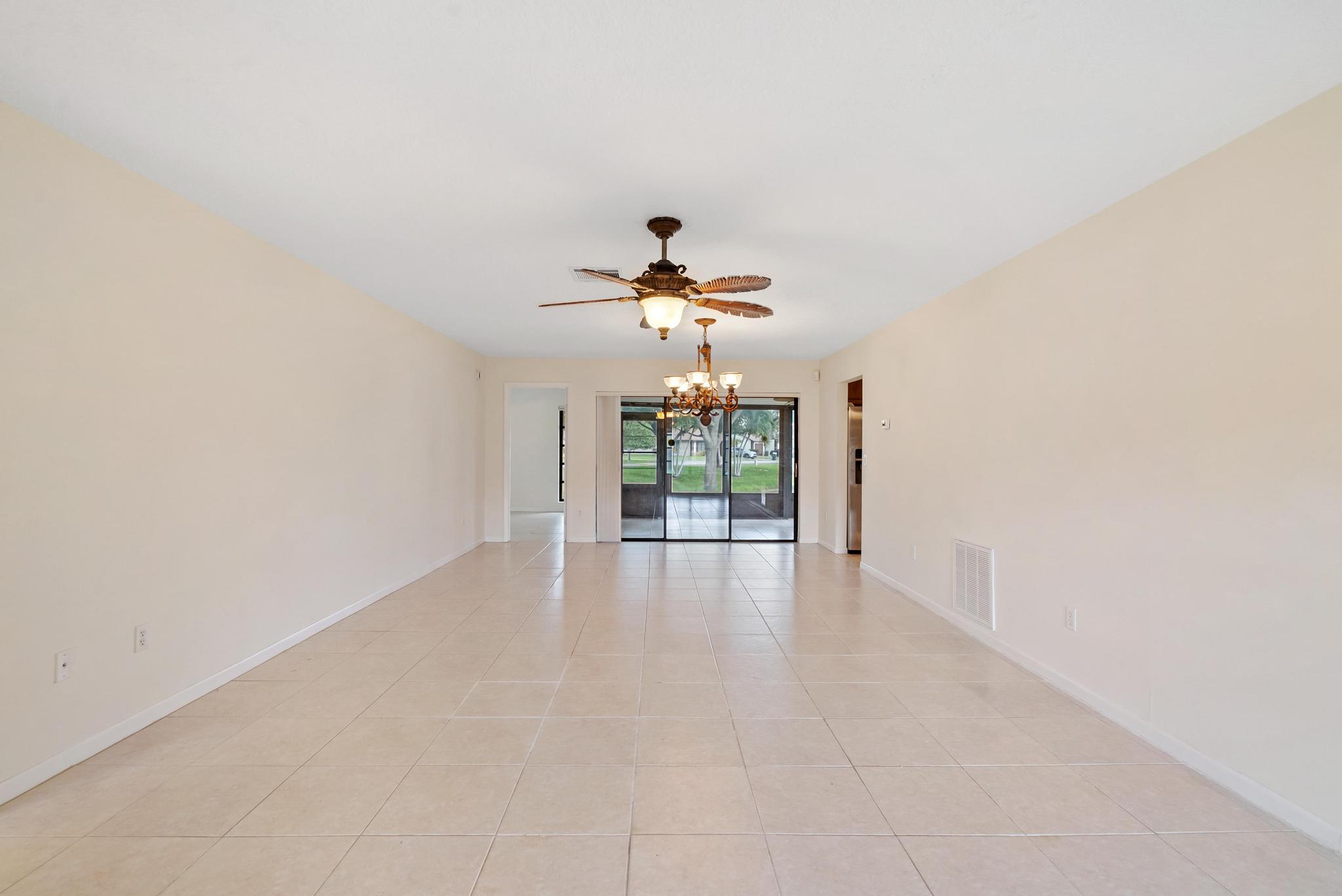 6315 Tall Cypress Circle Property Photo 3