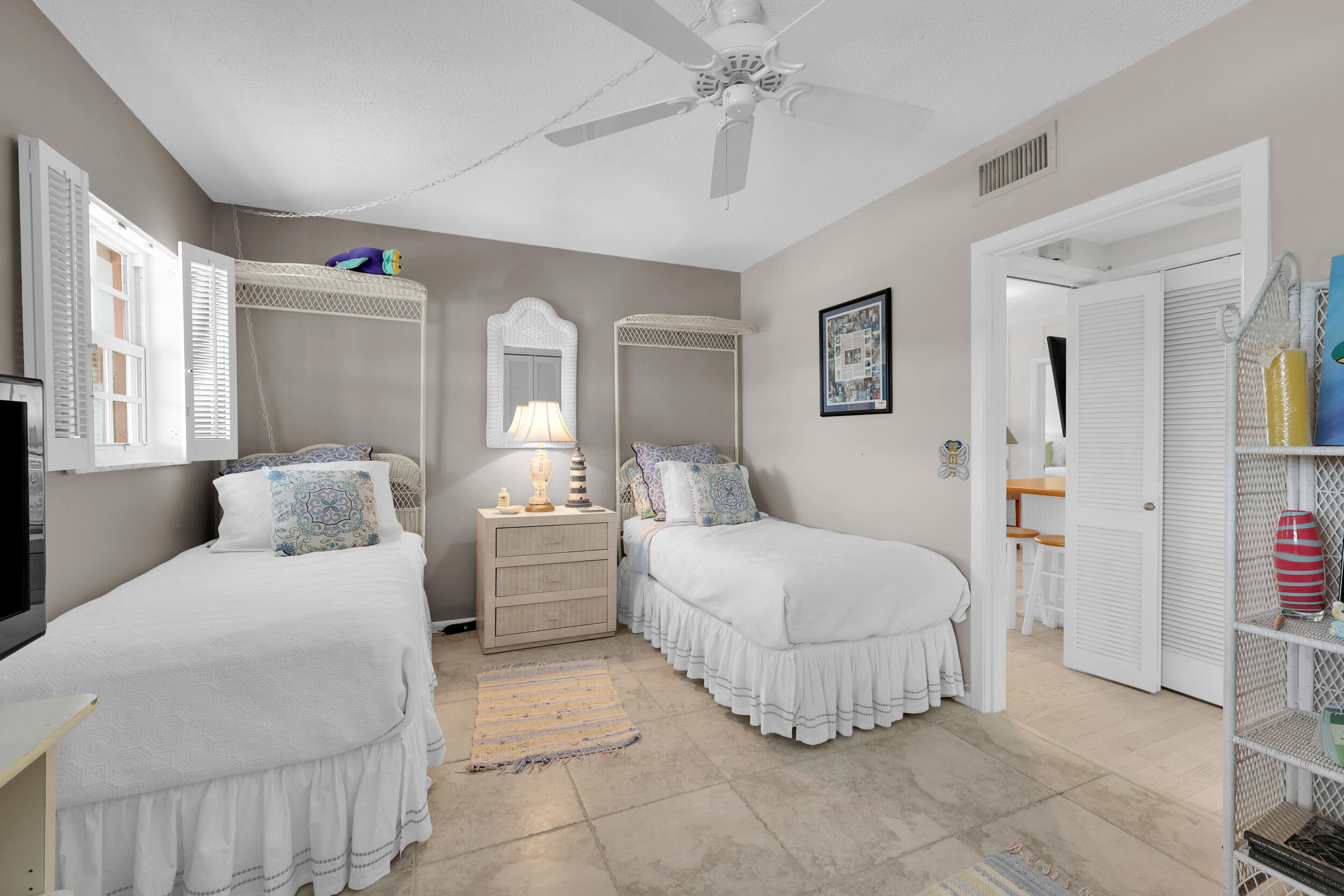475 Tequesta Drive 16 Property Photo 20