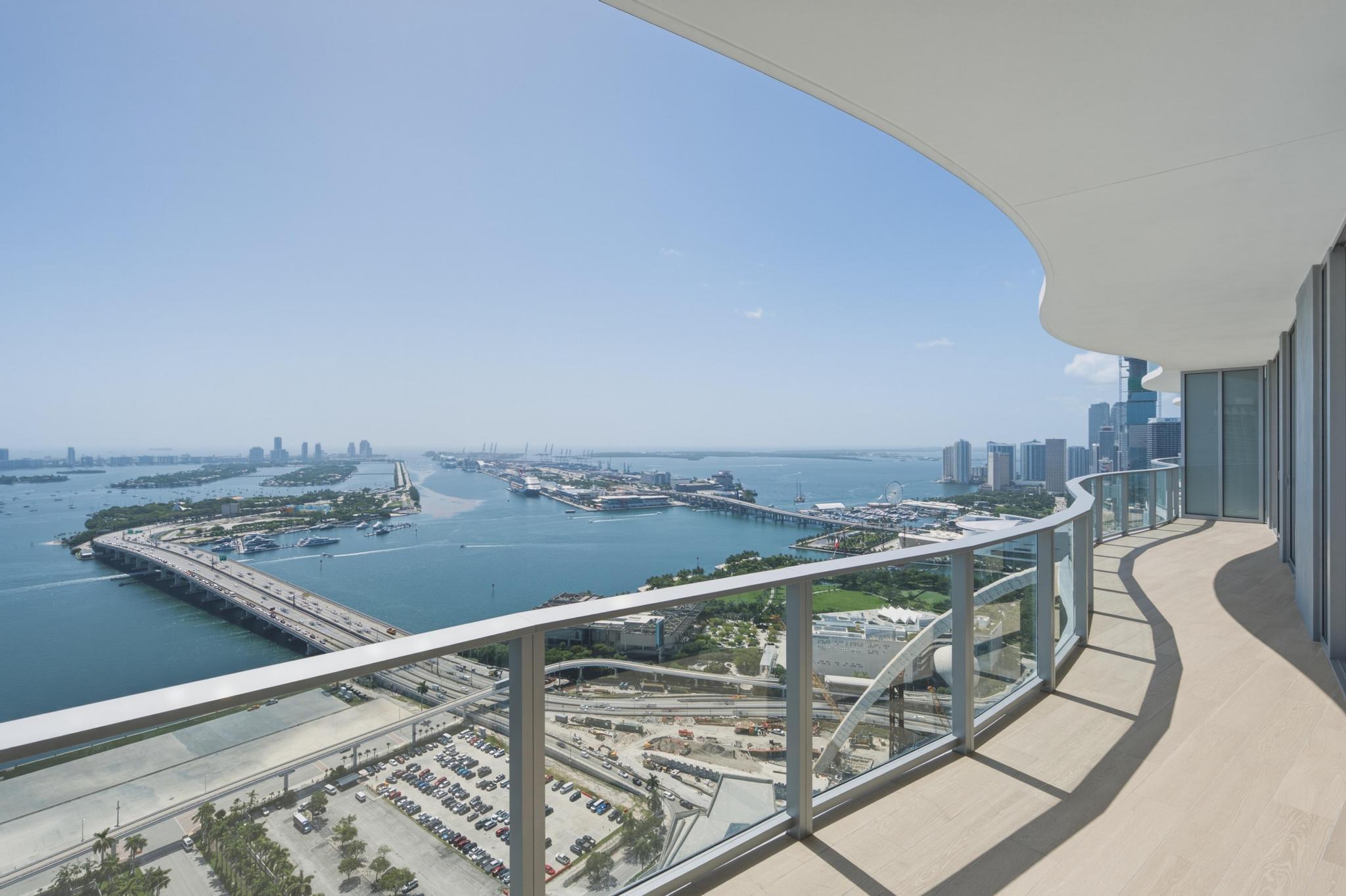 1400 Biscayne Boulevard 4304 Property Photo 1