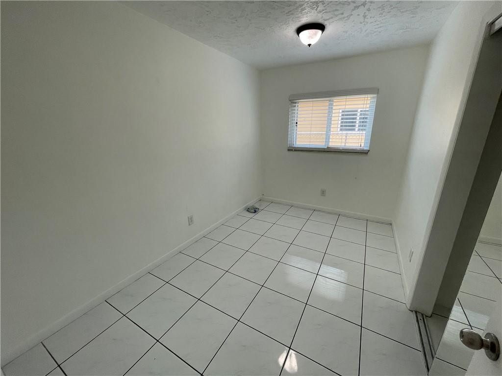845 Nw 10th Avenue Property Photo 18
