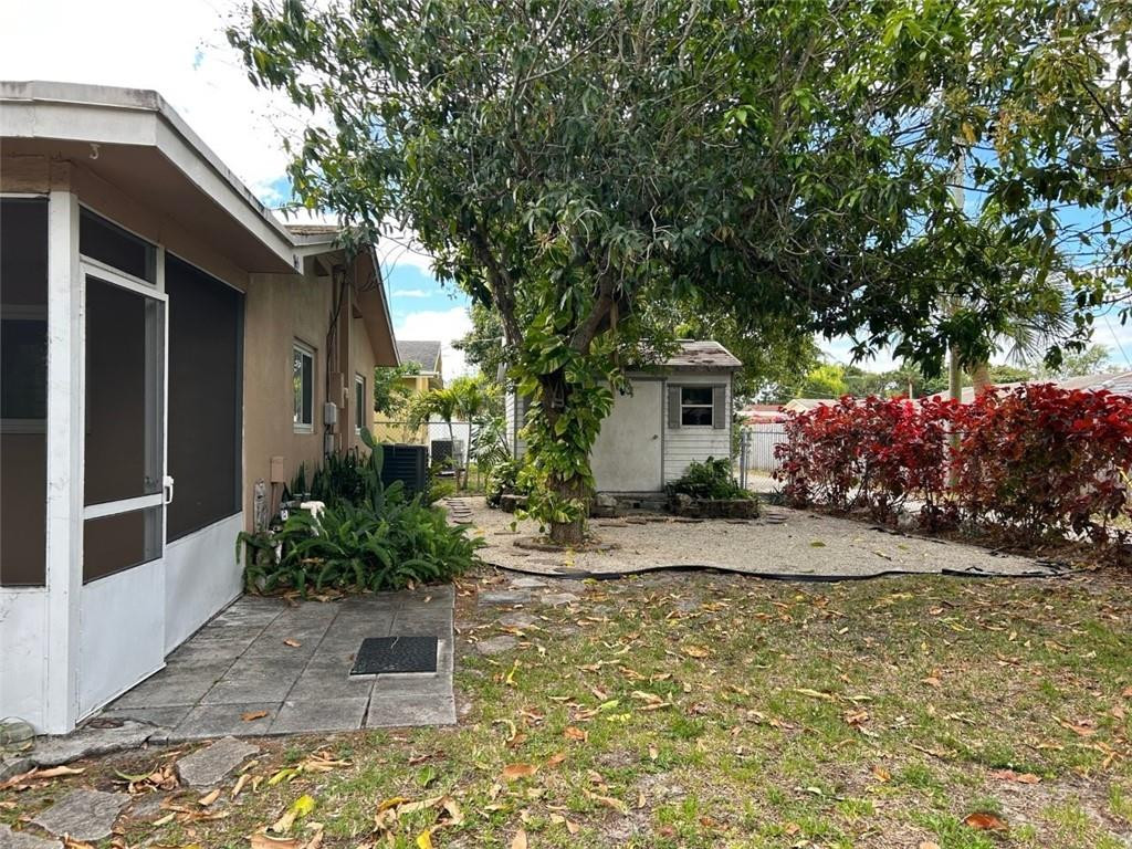 845 Nw 10th Avenue Property Photo 22