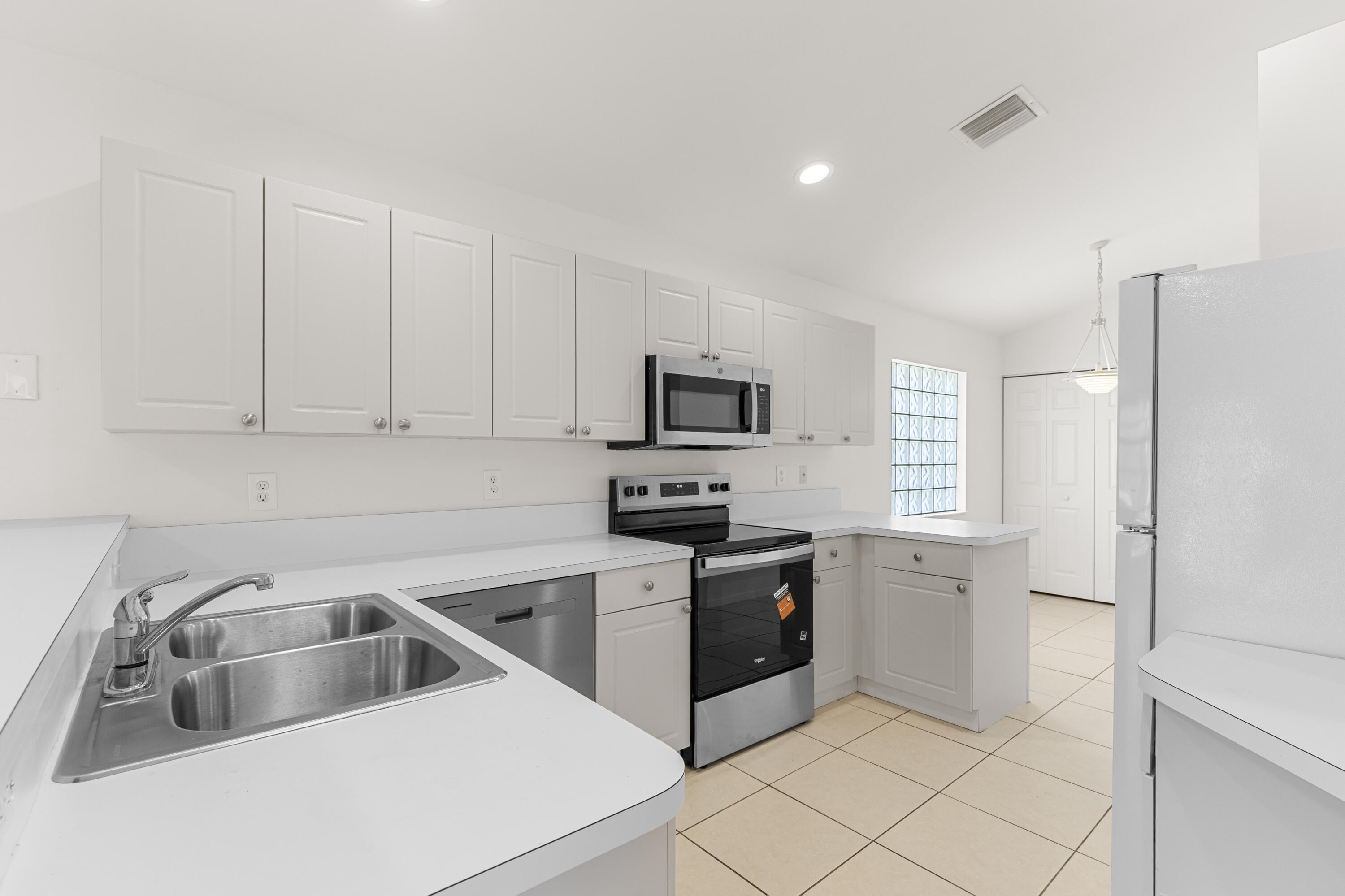 1815 Barnstable Road Property Photo 10