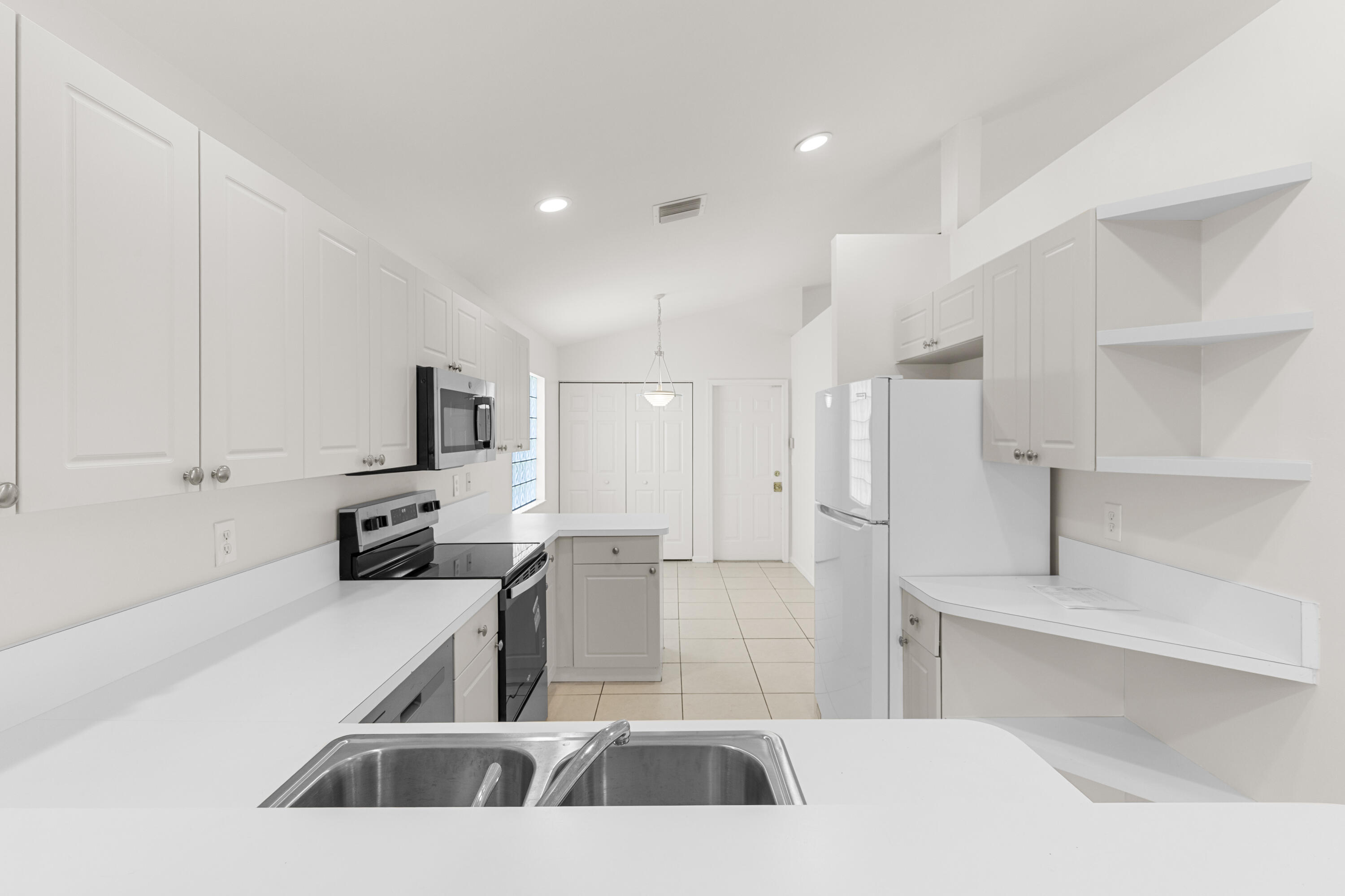 1815 Barnstable Road Property Photo 11