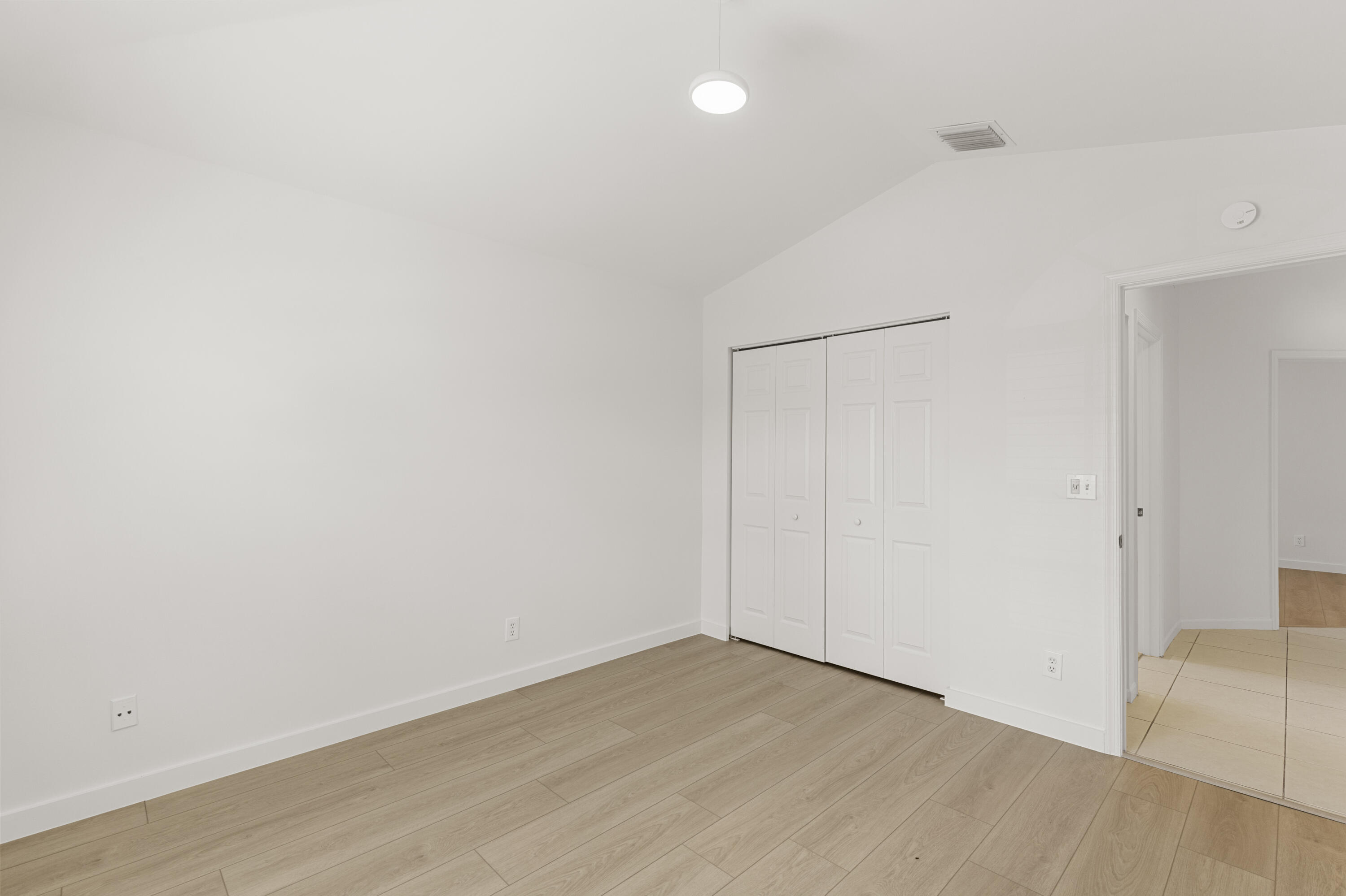1815 Barnstable Road Property Photo 22