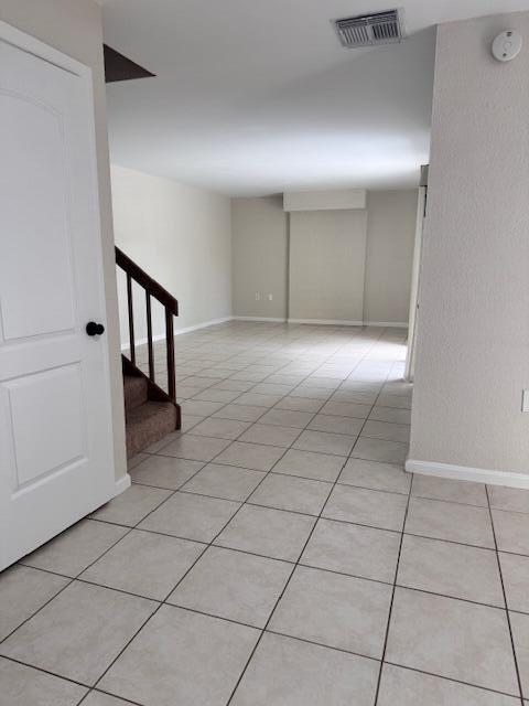 904 9th Court Property Photo 3