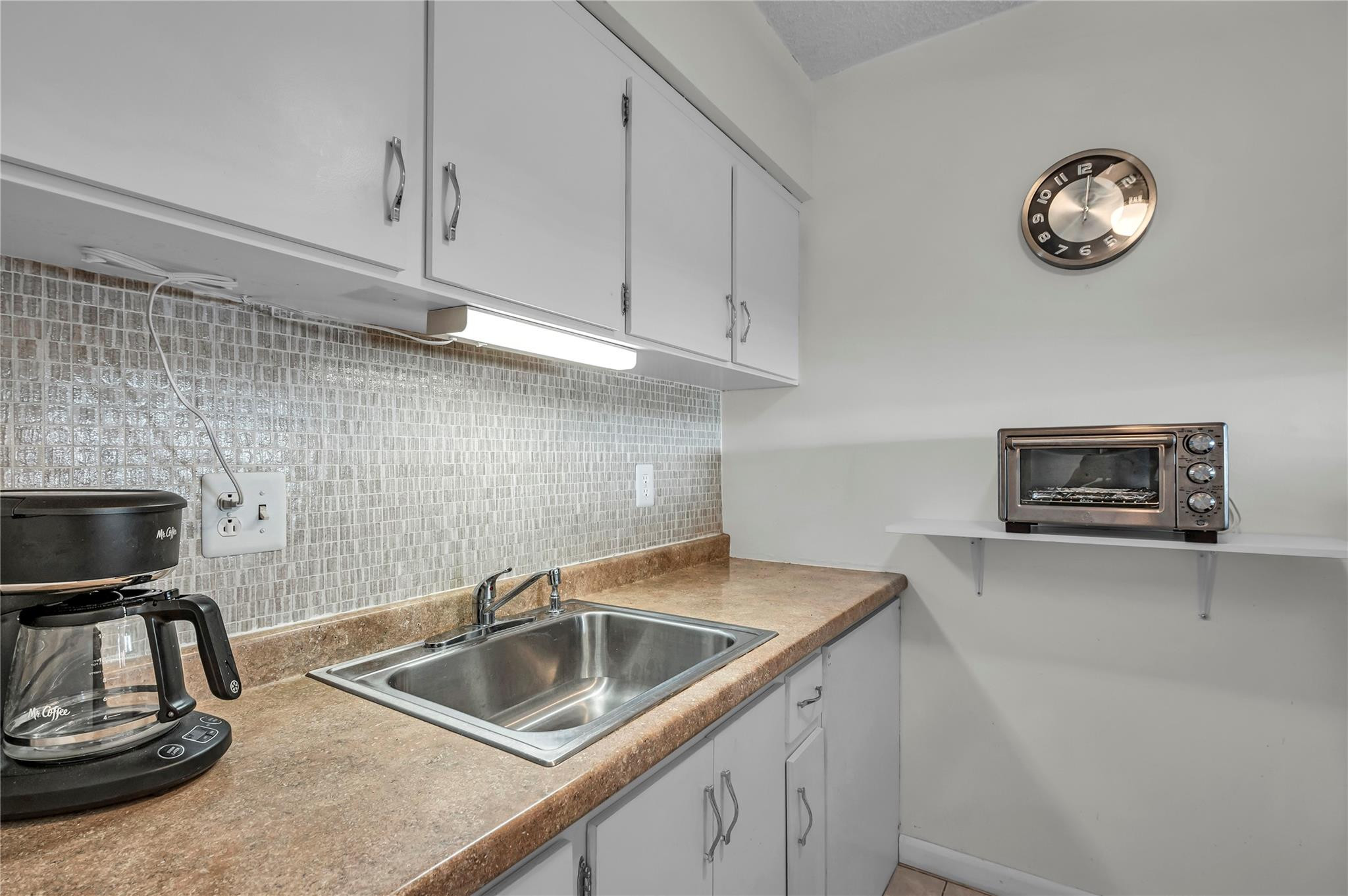 925 Sw 11th Avenue Unit J17 Property Photo 16