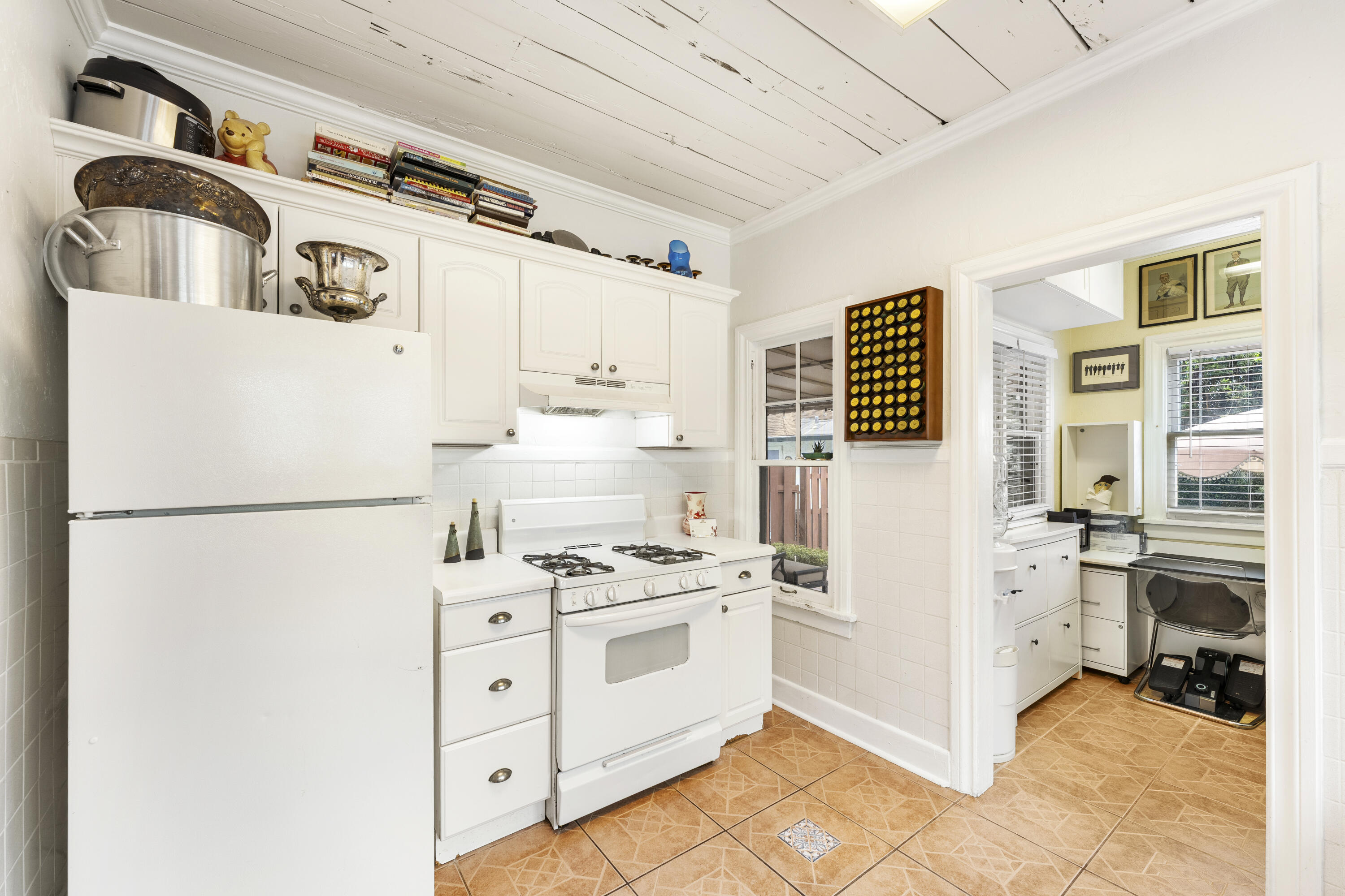 416 Westwood Road Property Photo 10