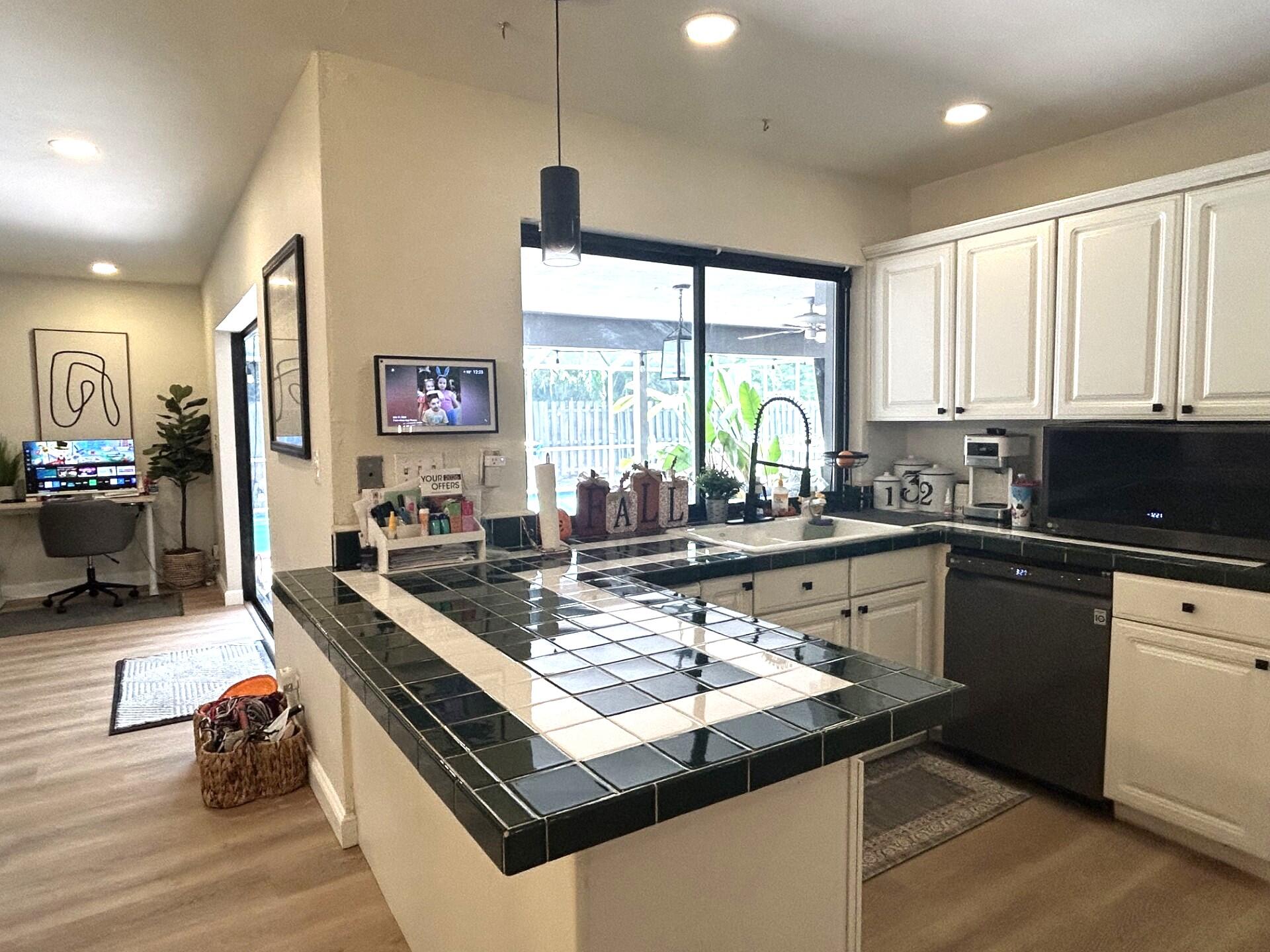 560 S Lake Dasha Drive Property Photo 15