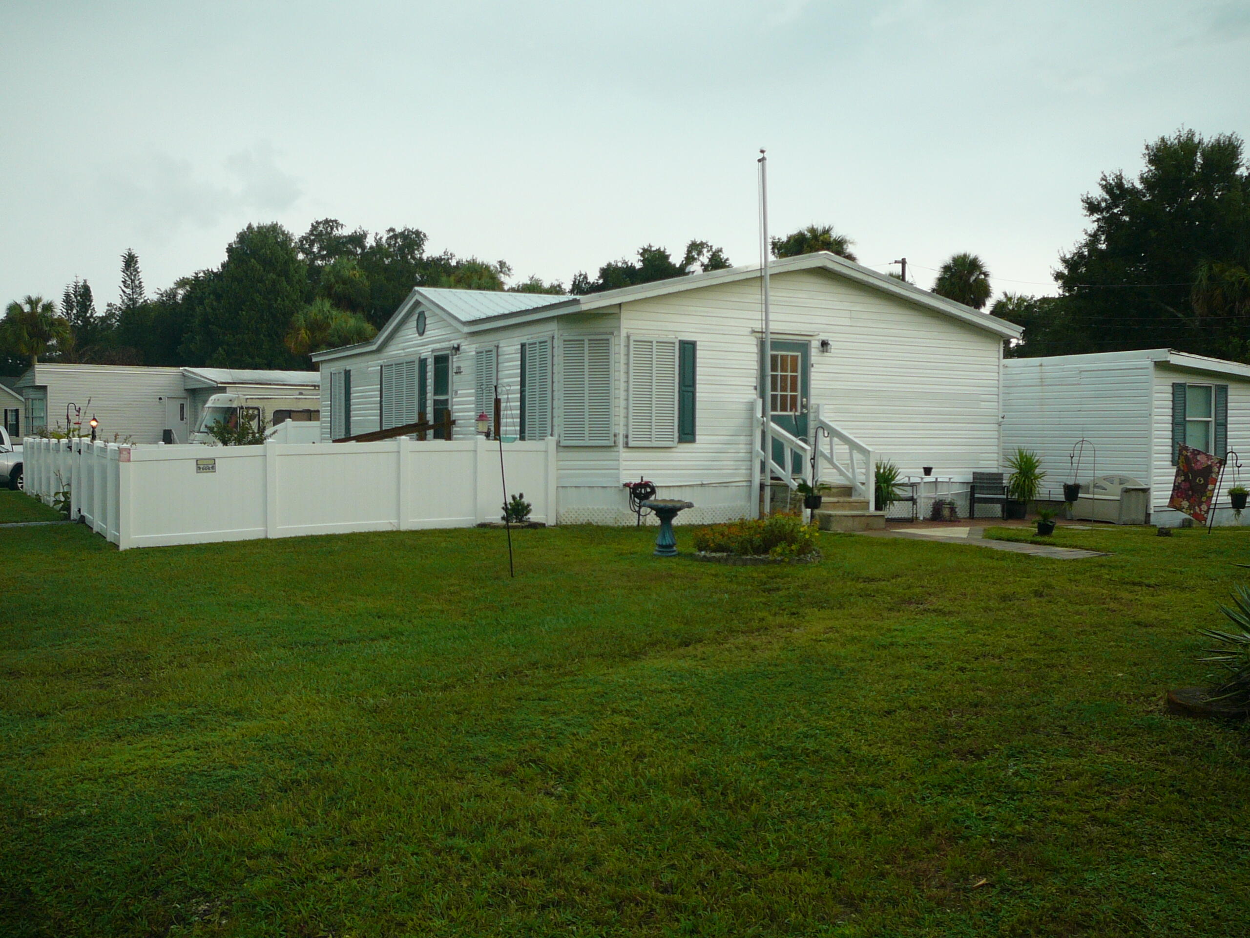 199 Imperial Way Property Photo 2