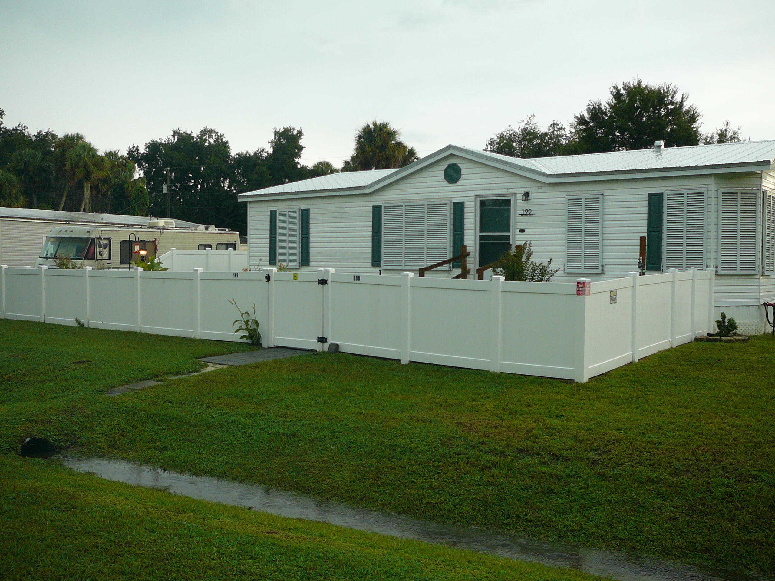 199 Imperial Way Property Photo 3