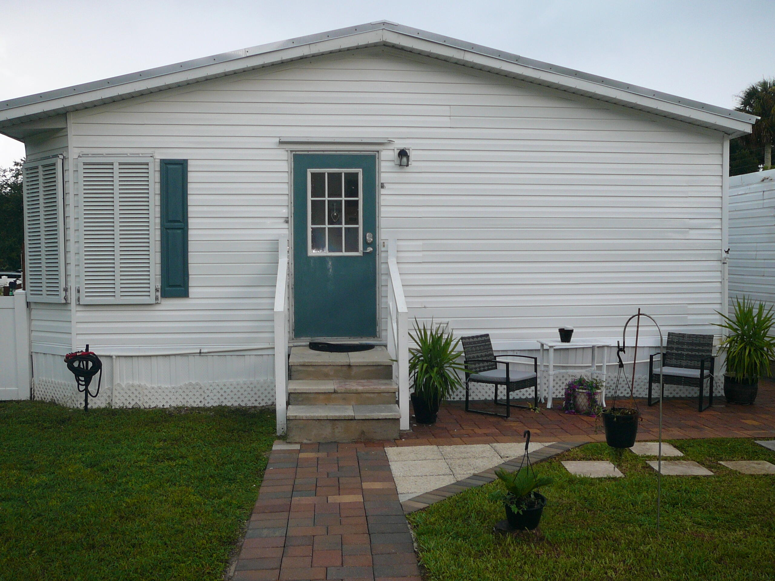 199 Imperial Way Property Photo 6