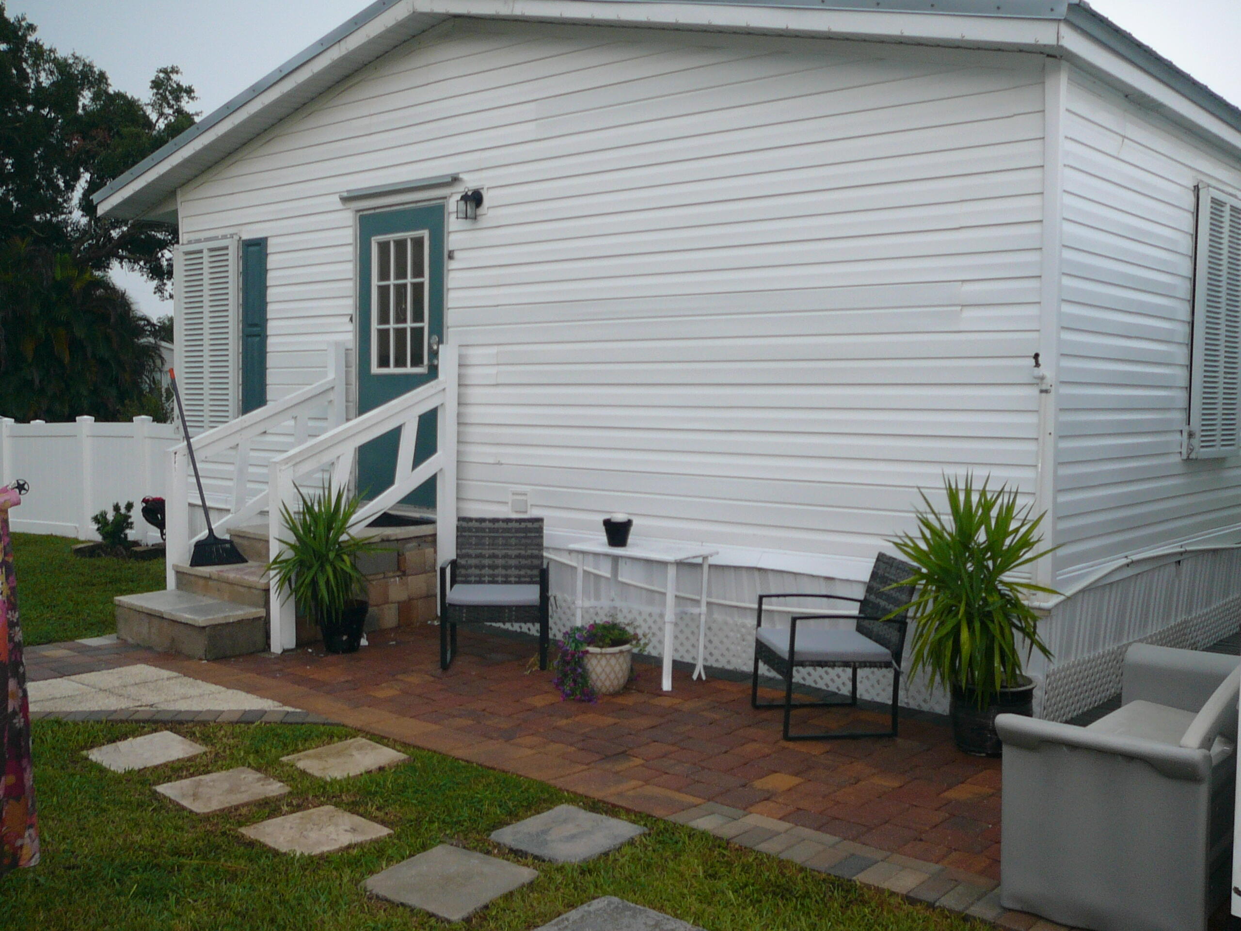 199 Imperial Way Property Photo 7