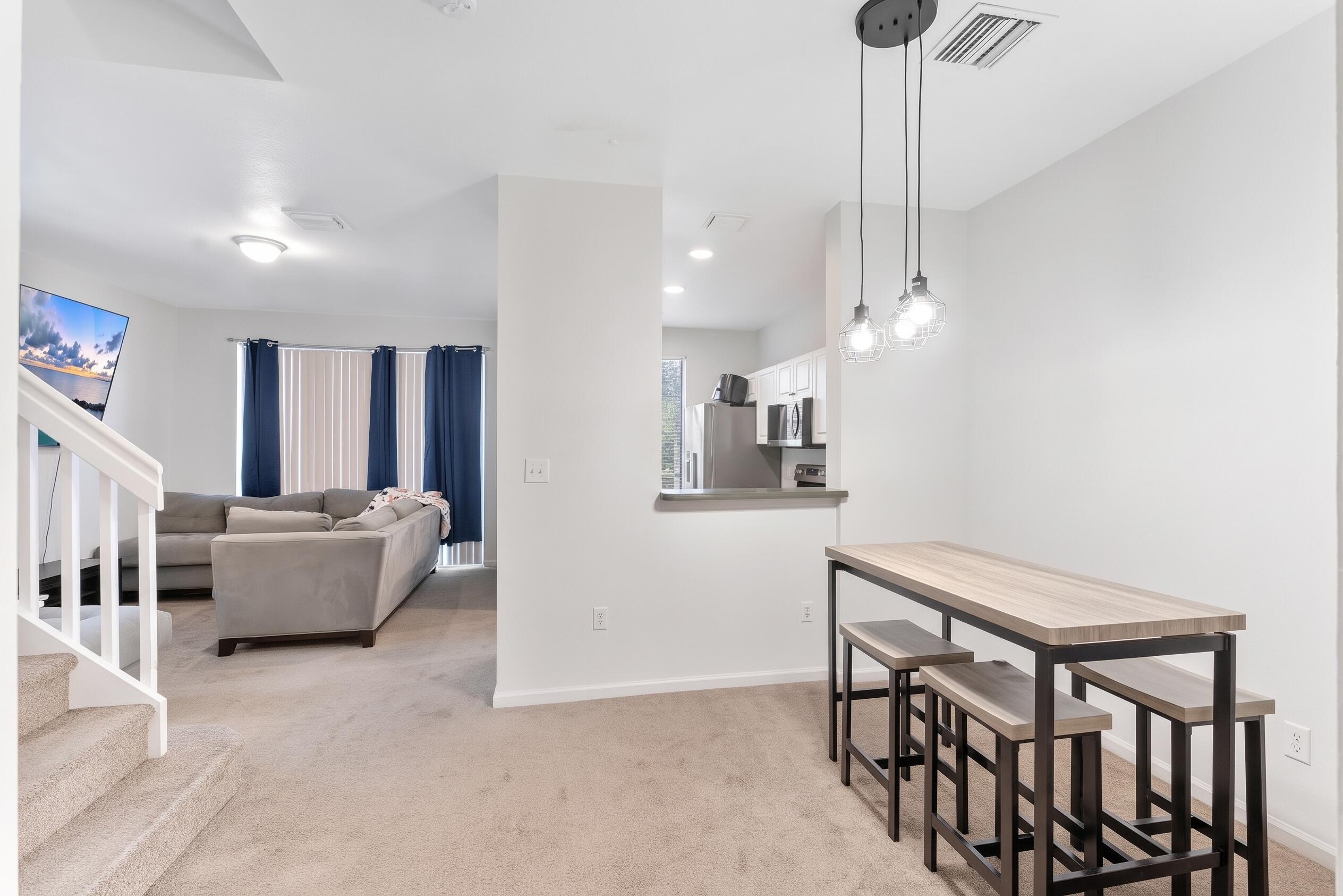 2022 Island Drive Property Photo 3