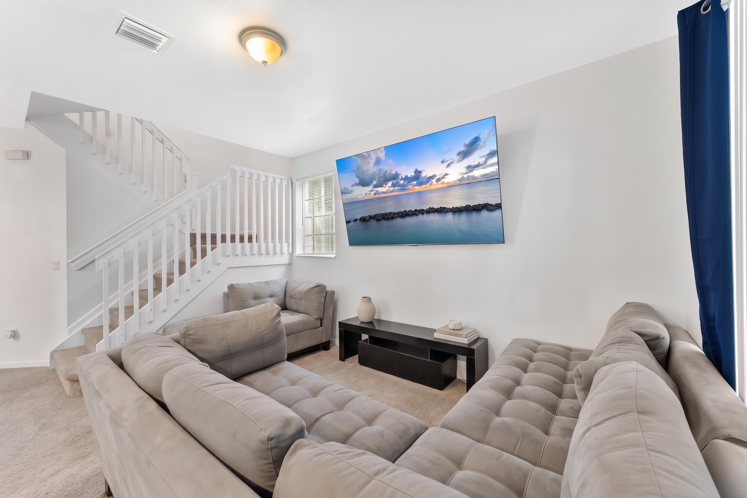 2022 Island Drive Property Photo 4