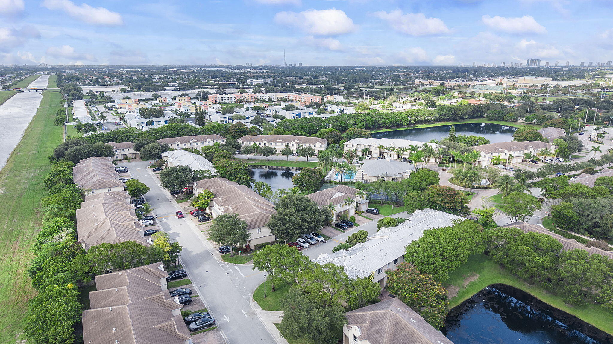 2022 Island Drive Property Photo 24