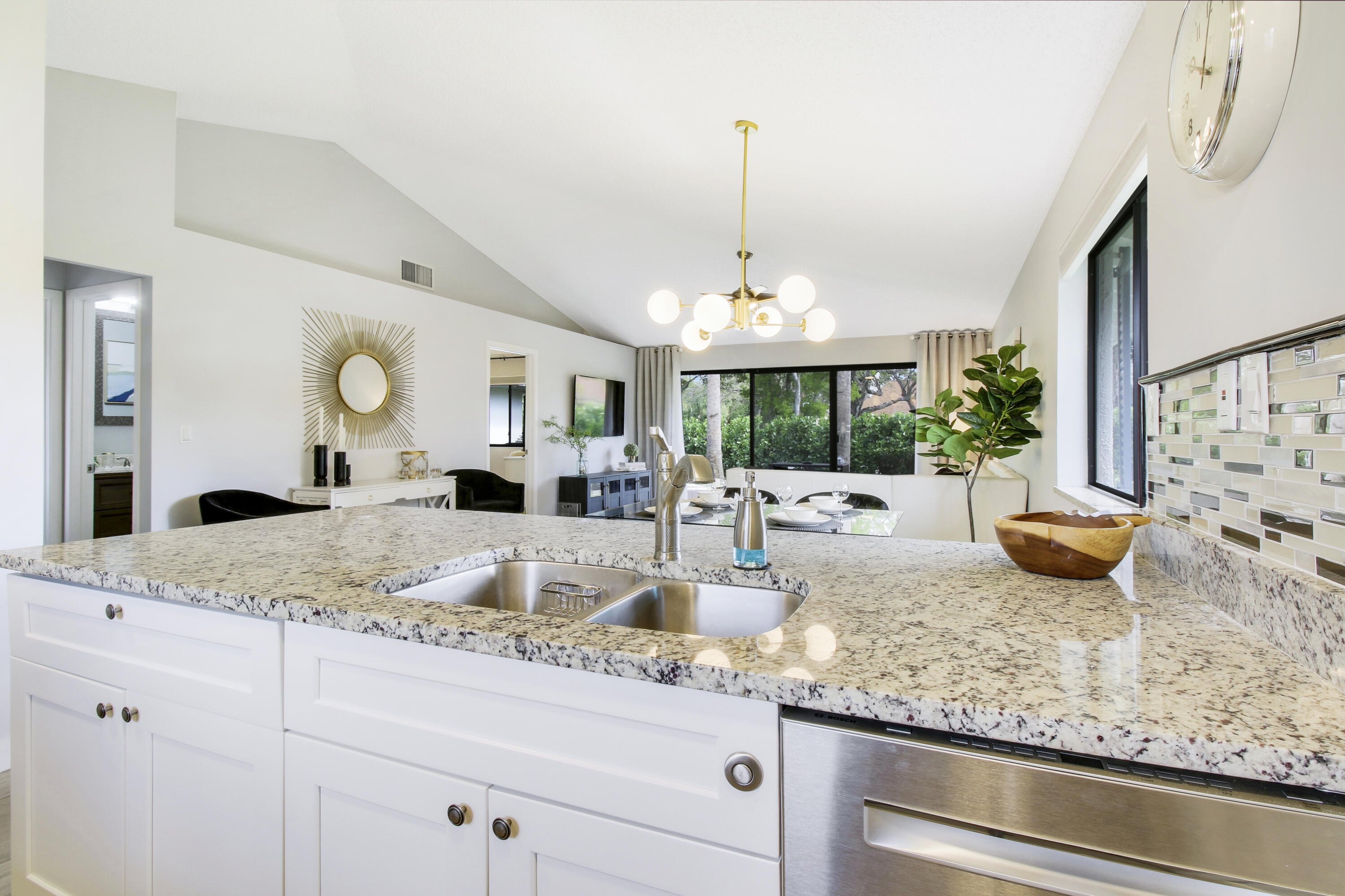 B26068829 Property Photo 11