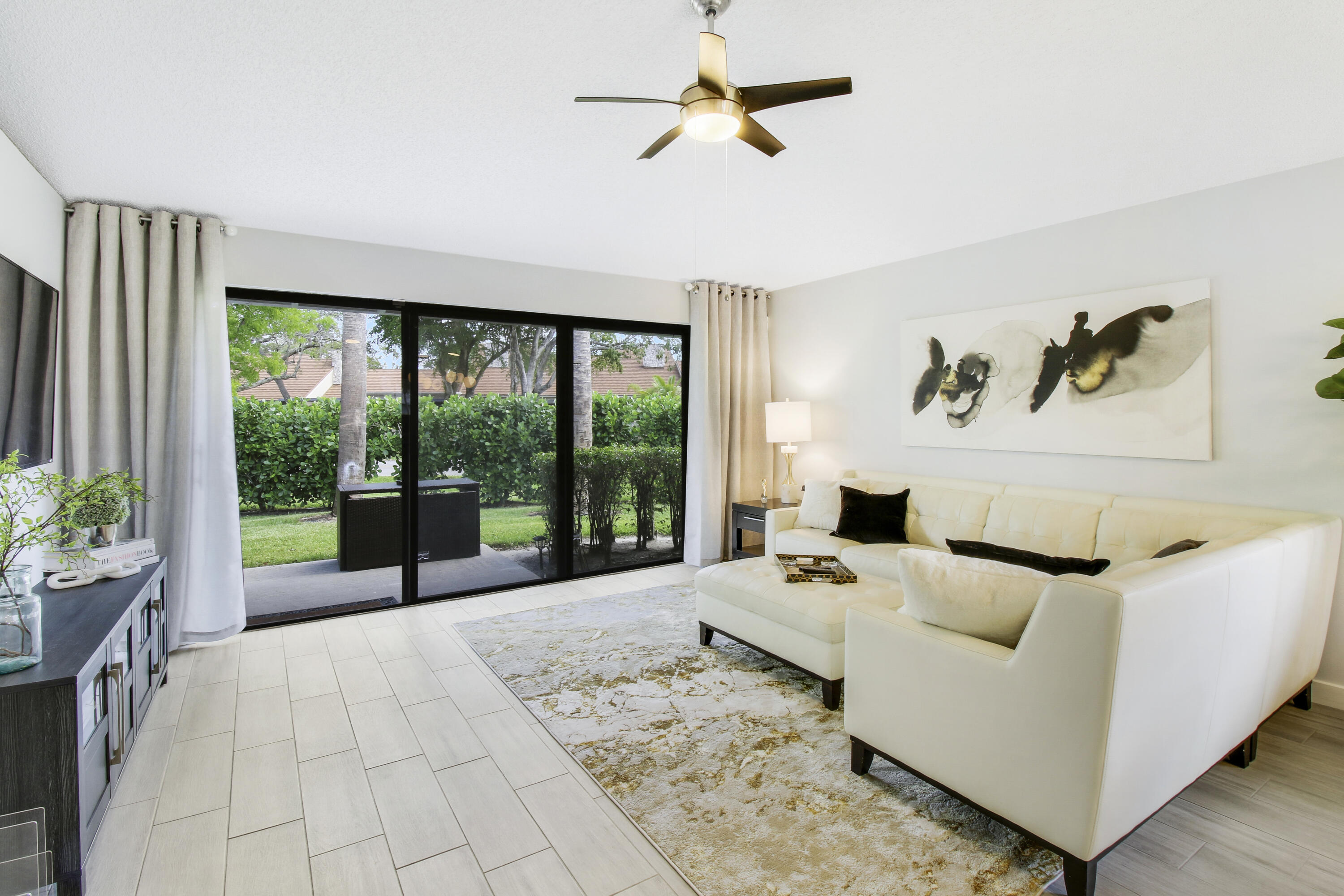 B26068829 Property Photo 16