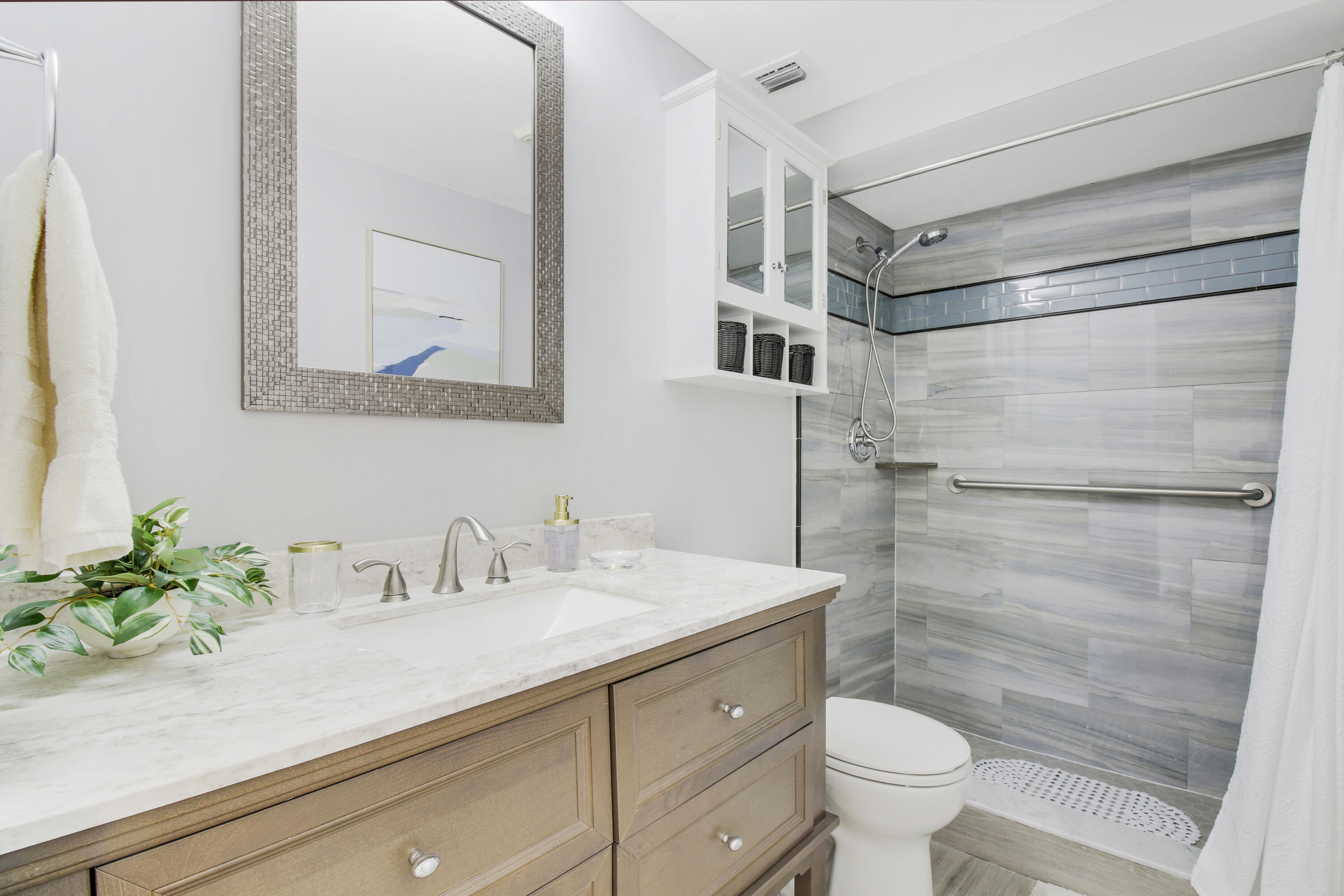 B26068829 Property Photo 22