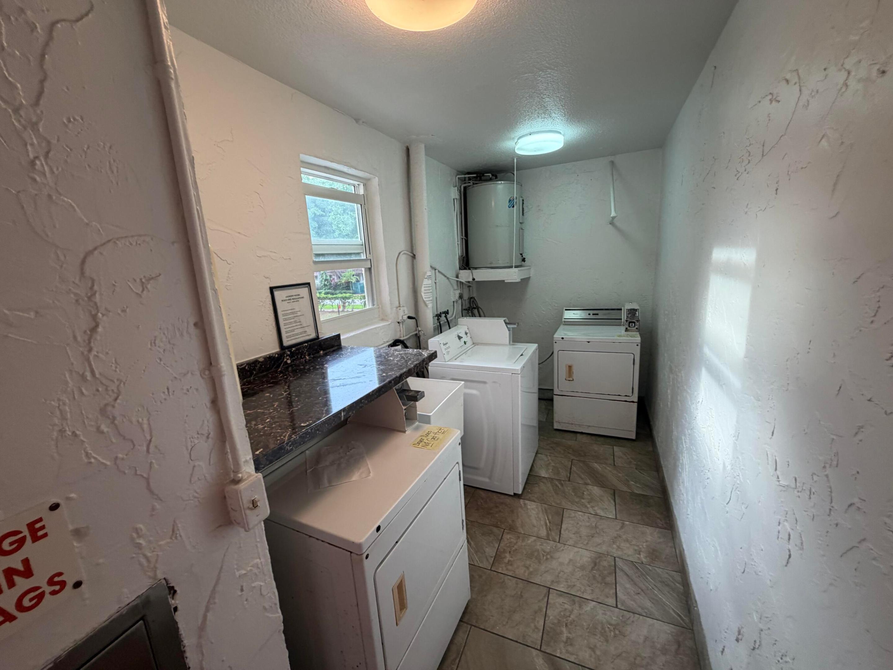 206 Se 10th Street 201 Property Photo 49