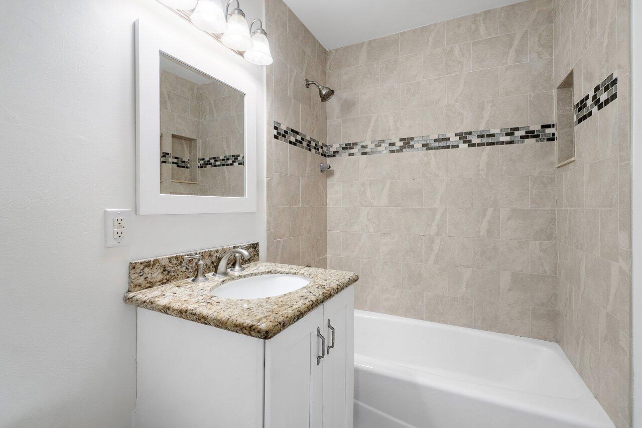 401 Ne 24th Street Property Photo 19