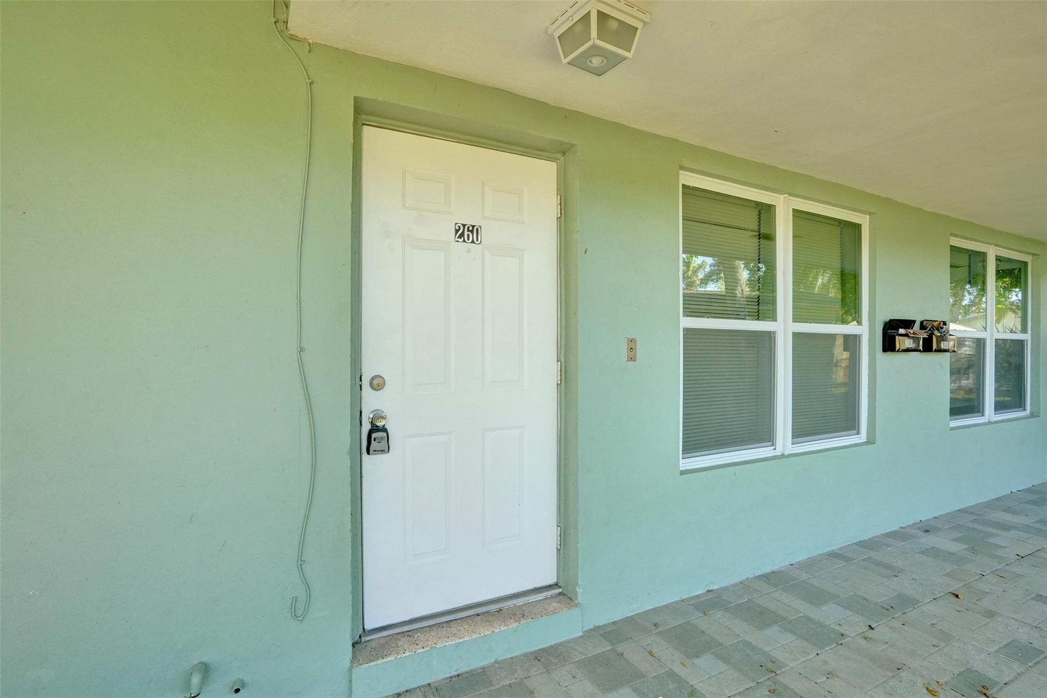 260 Ne 41st Street Property Photo 5