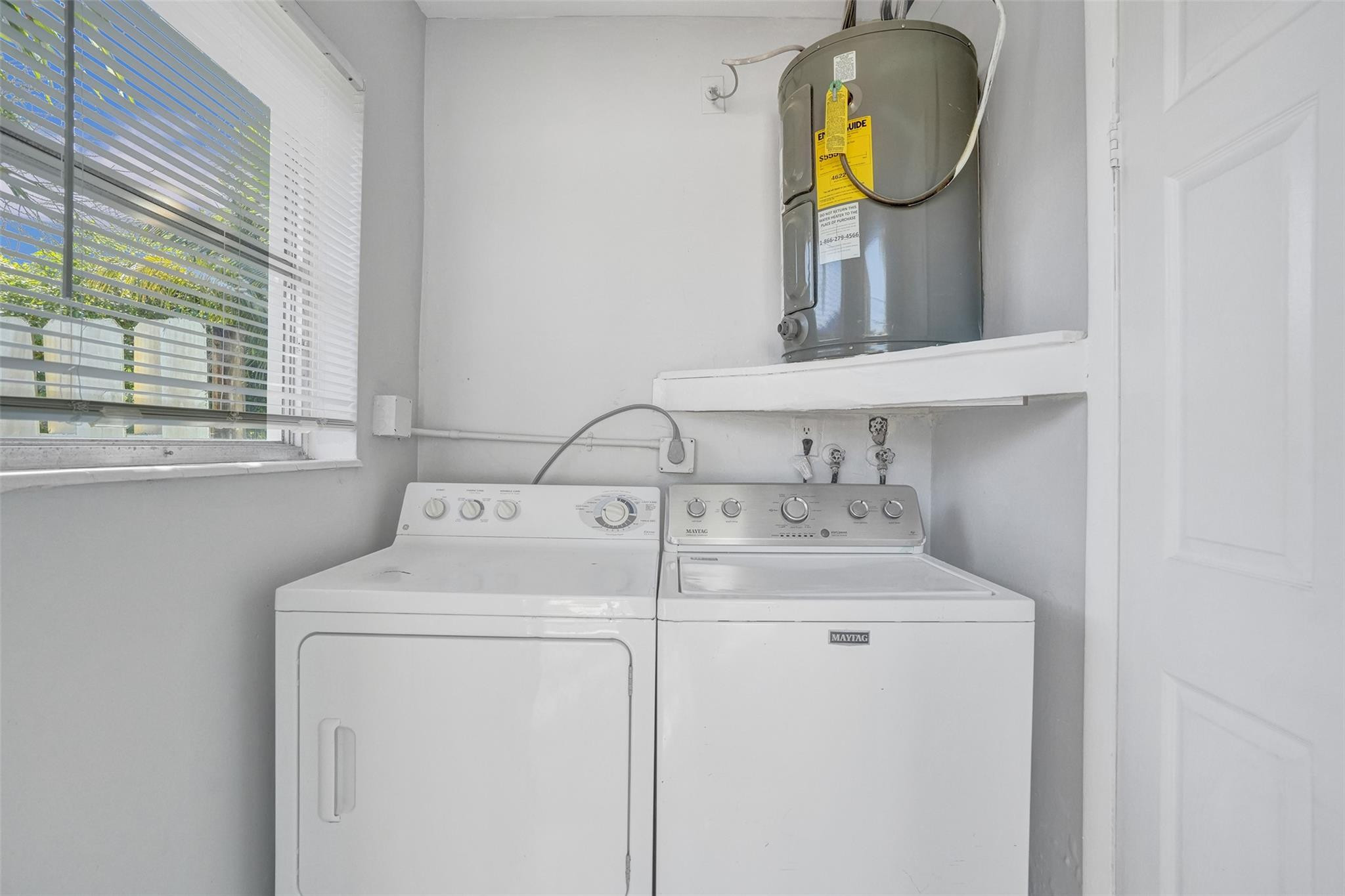 260 Ne 41st Street Property Photo 14