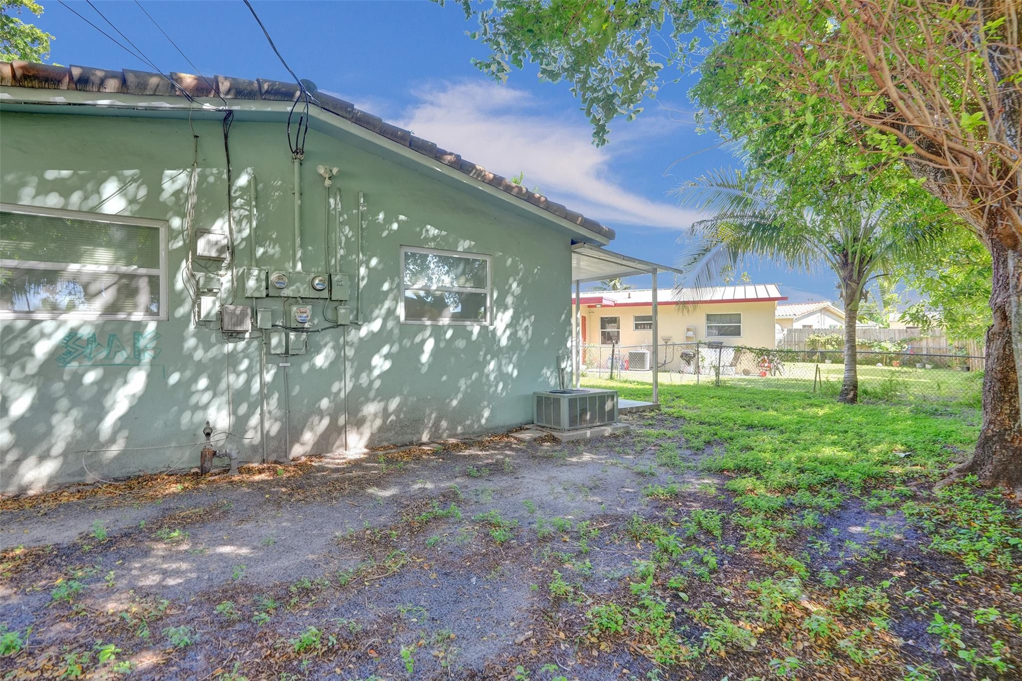 260 Ne 41st Street Property Photo 39