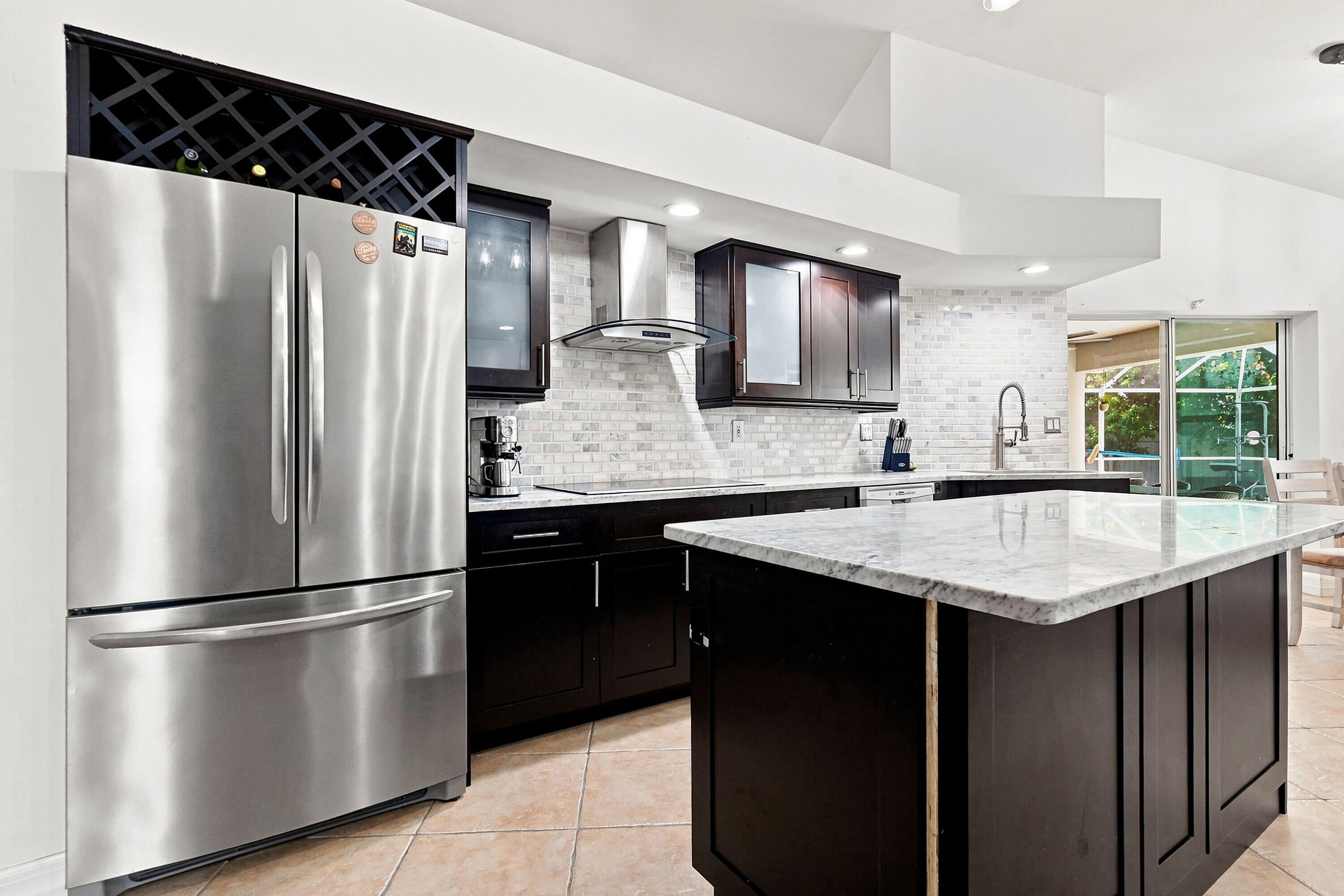 680 Manhattan Street E Property Photo 10